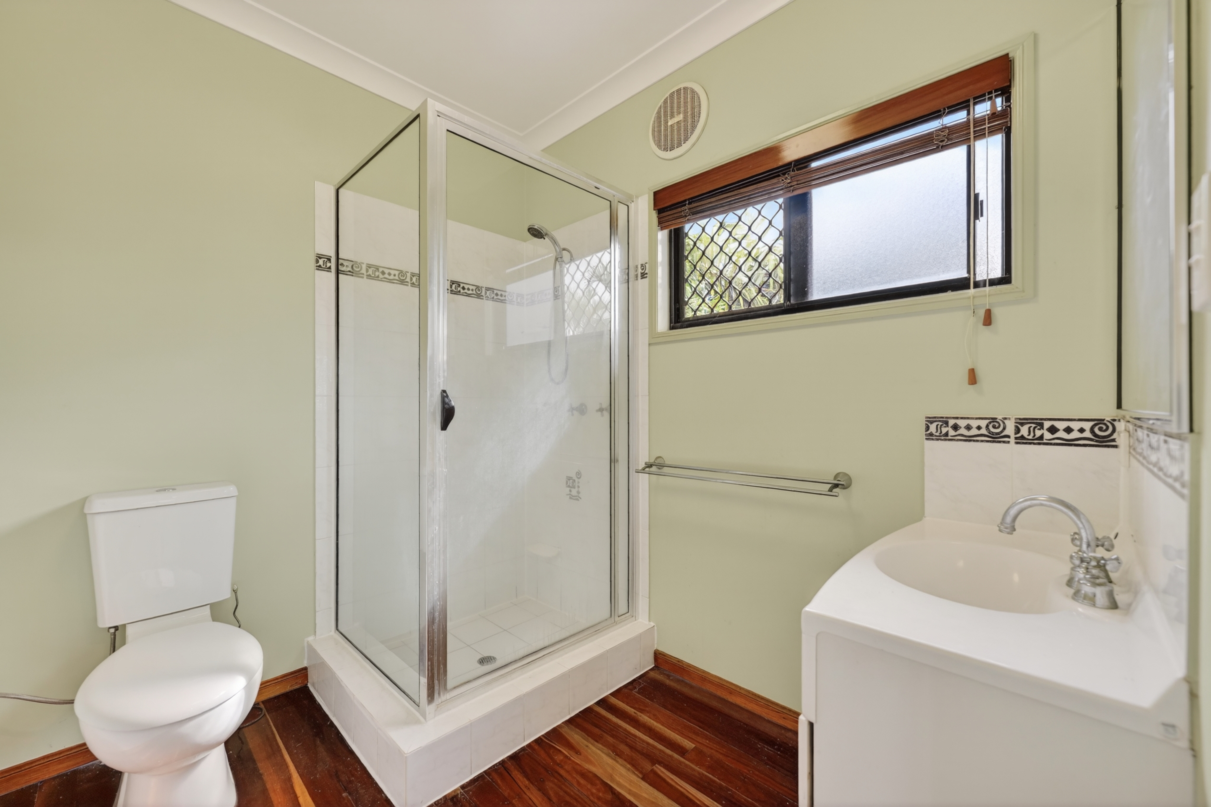 19 NETTLETON STREET, Mount Louisa QLD 4814 - Image 10