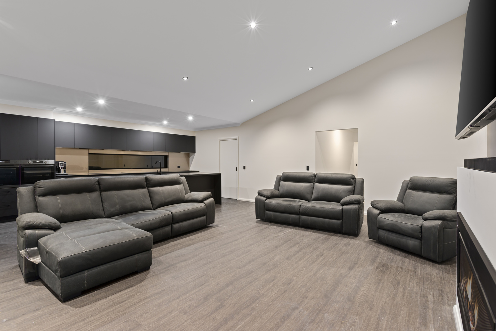 4-bedroom house at 65 Oberon Drive, Belmont, VIC 3216, Greater Geelong, Victoria