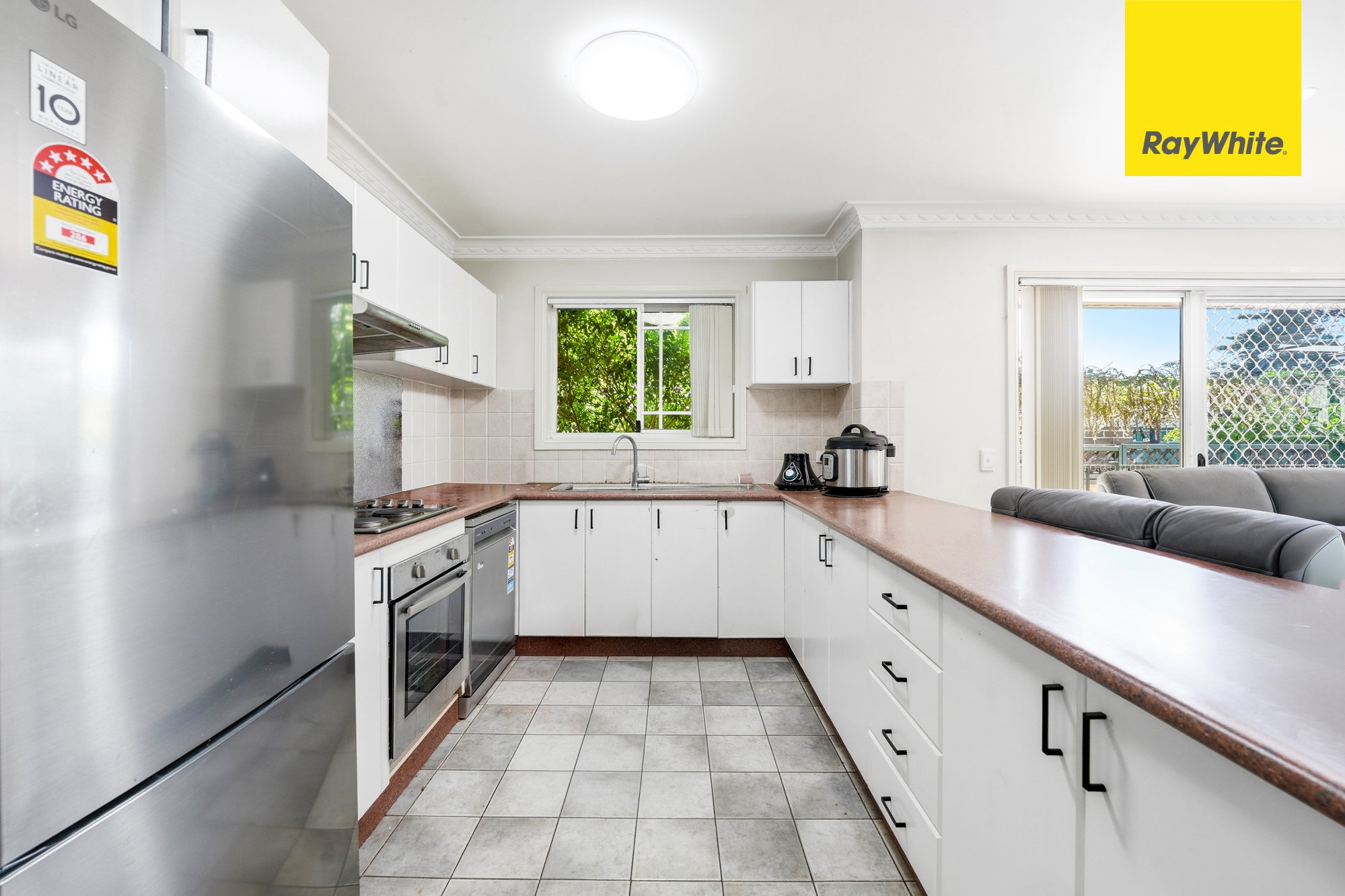1 4 TUNGARRA ROAD, GIRRAWEEN NSW 2145 - Image 5