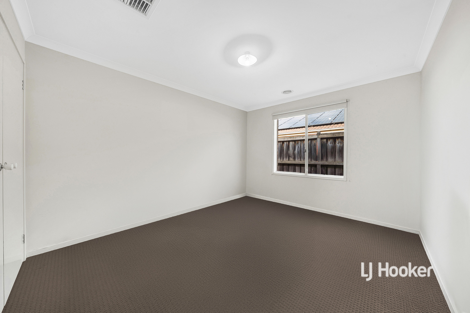 5-bedroom house at 27 Dan Morgan Drive, Cranbourne East, VIC 3977, Casey, Victoria