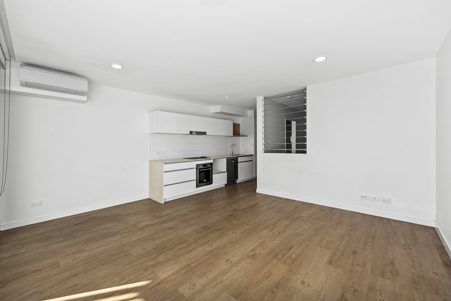 1-bedroom unit at Apartment 302 21 Nile Street, Woolloongabba QLD 4102, Brisbane, Queensland