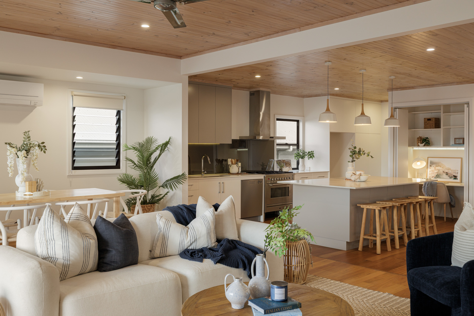 4-bedroom house at 53 GRATTAN TERRACE, Wynnum QLD 4178, Brisbane, Queensland