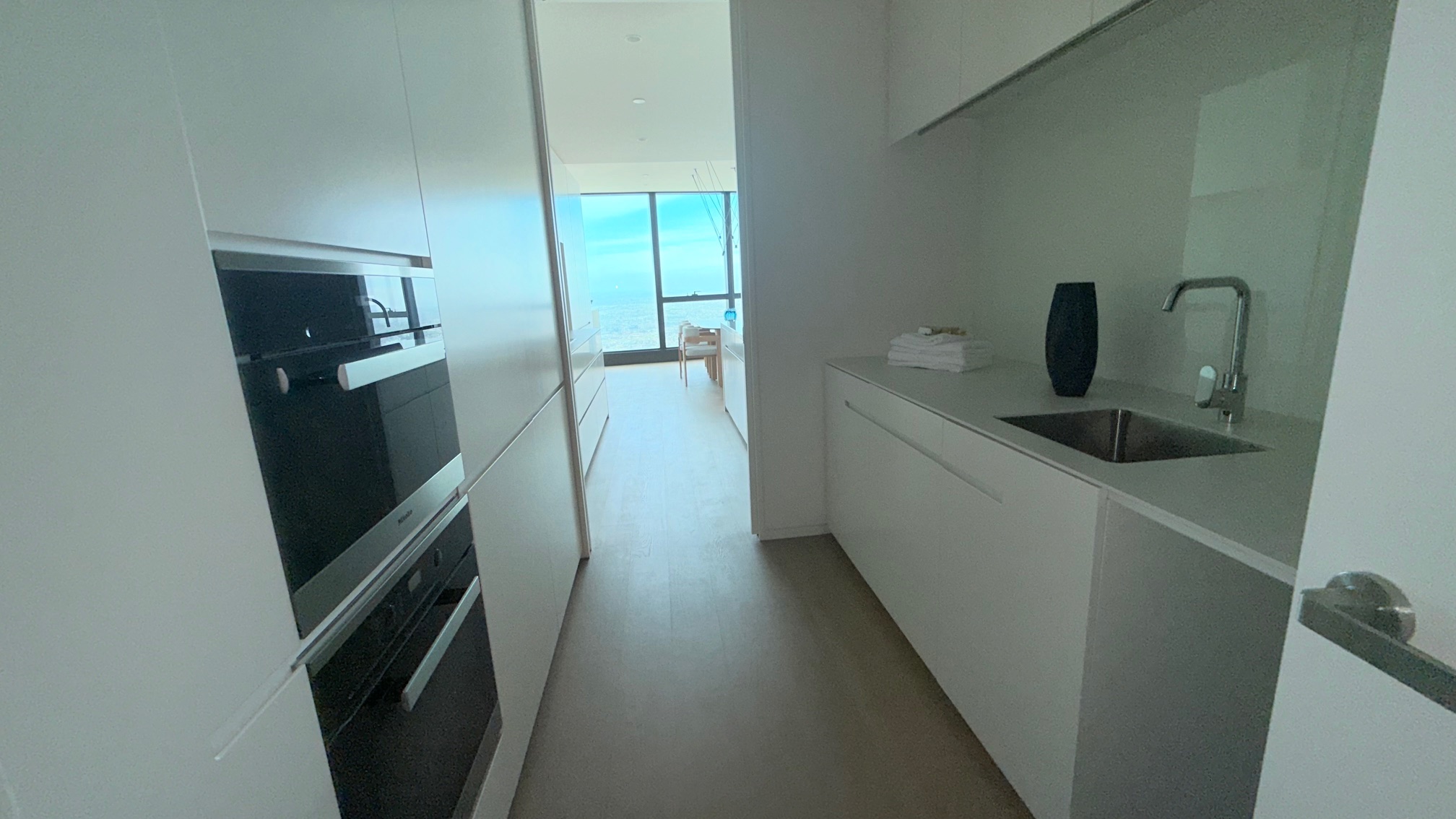 UNIT 9403 LEVEL 94 70 SOUTHBANK BOULEVARD, Southbank VIC 3006 - Image 6