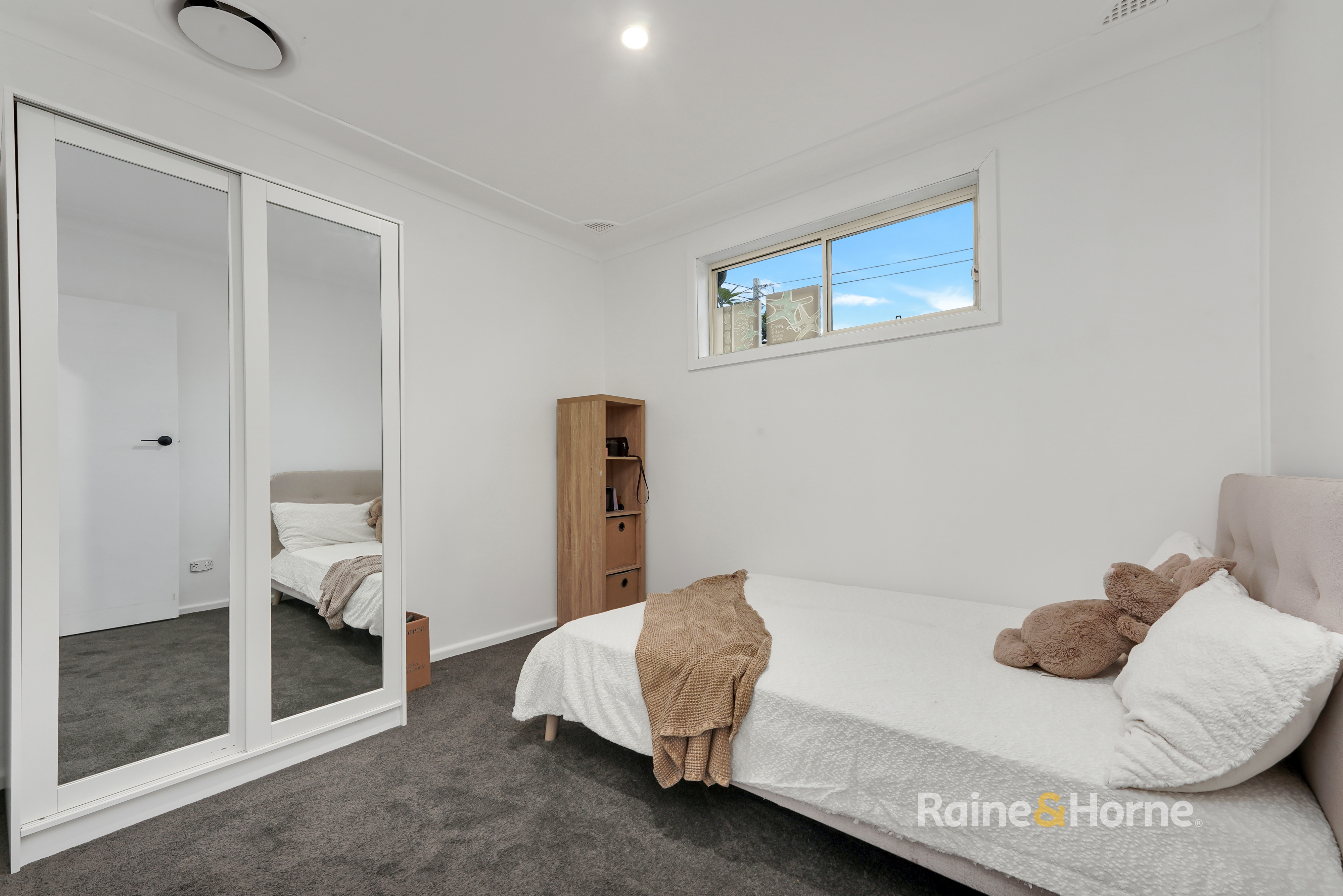 12 Onslow Avenue, Woy Woy, NSW 2256 - Image 9