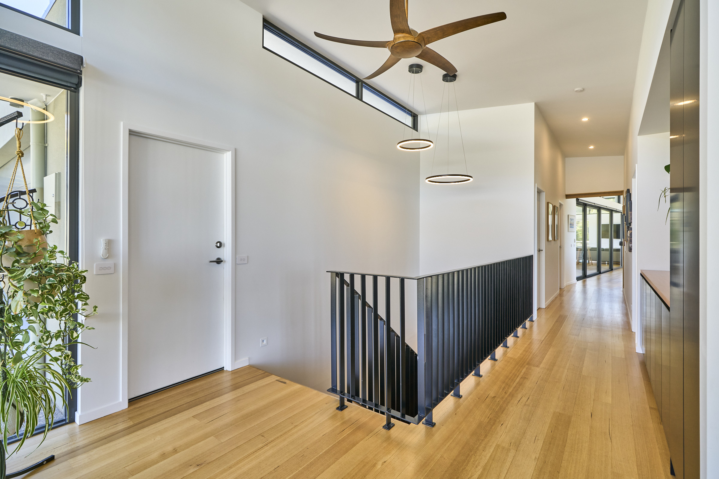 28 THELMA DRIVE, West Hobart TAS 7000 - Image 8