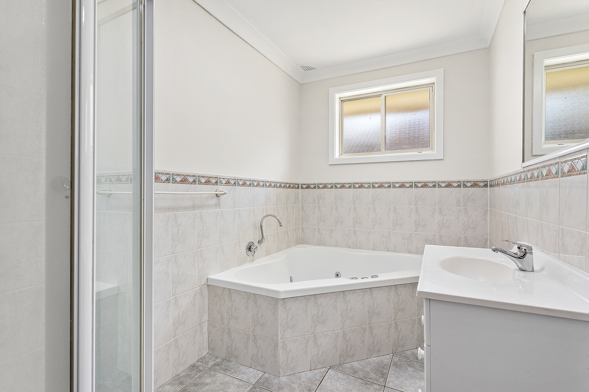 5-bedroom house at 2 BRUCE STREET, Unanderra NSW 2526, Wollongong, New South Wales