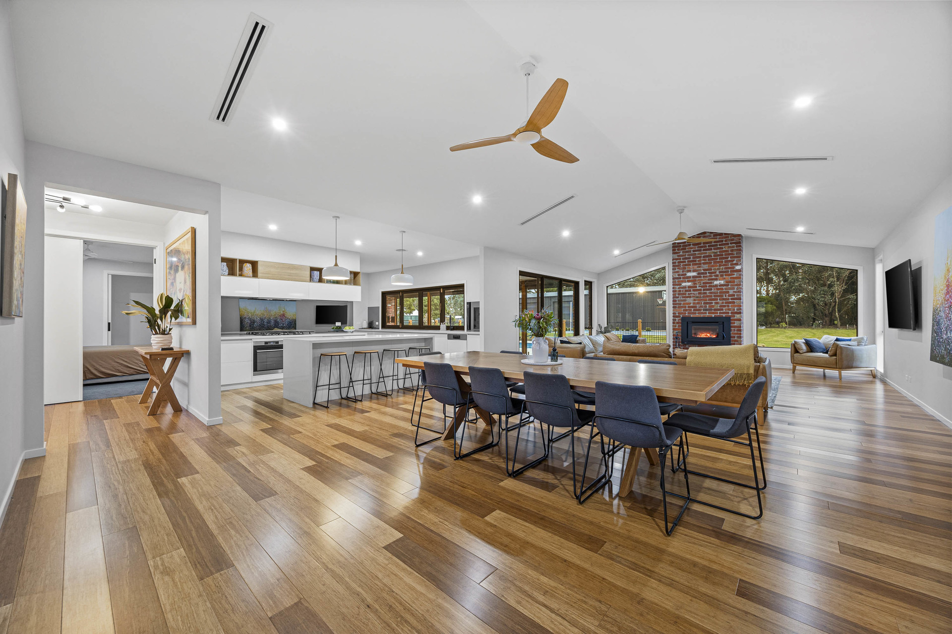 5-bedroom house at 5 WENDES PLACE, Warrenheip VIC 3352, Ballarat, Victoria