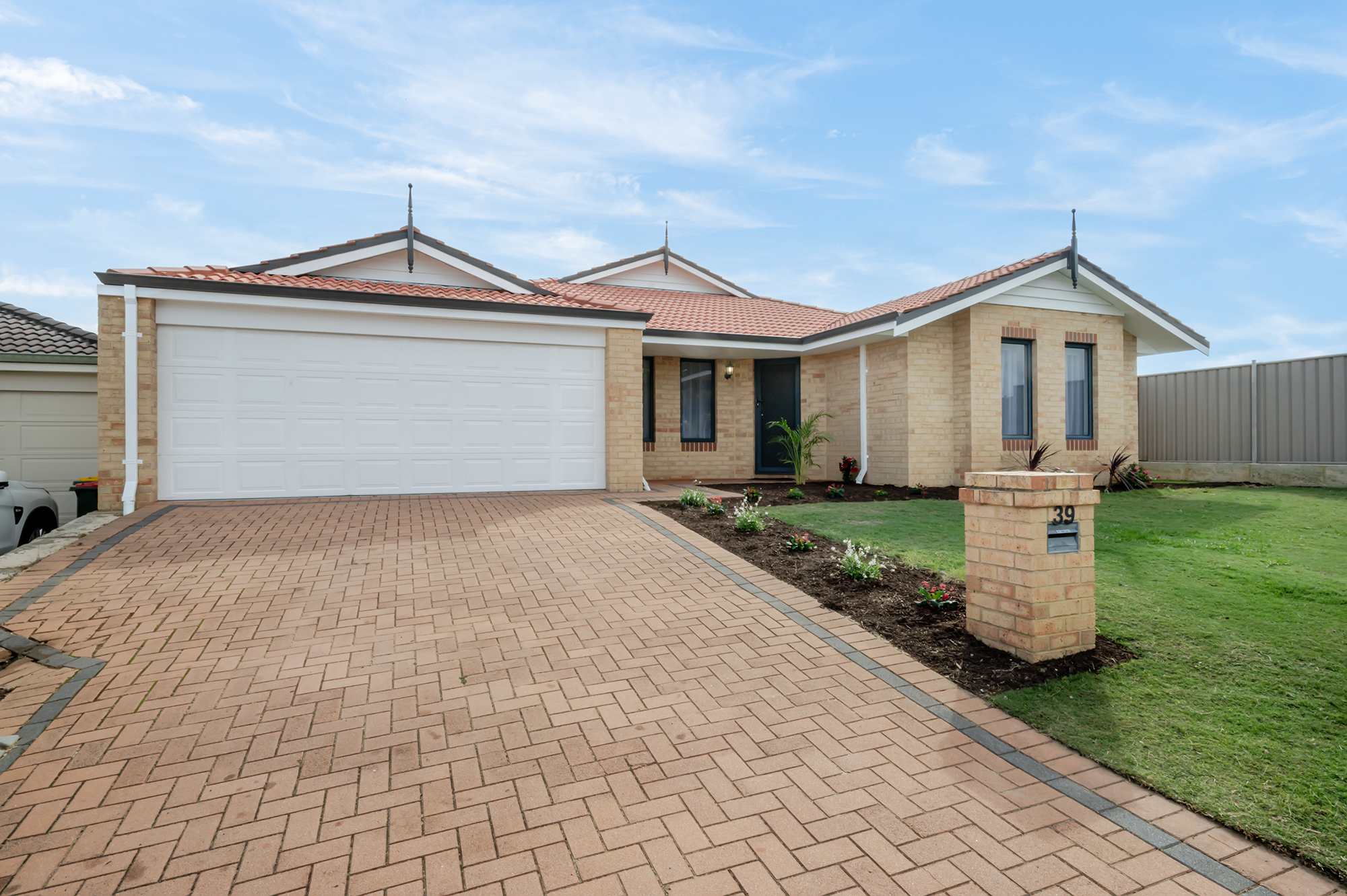 39 BETHWYN CIRCUIT, Madeley WA 6065 - Image 1