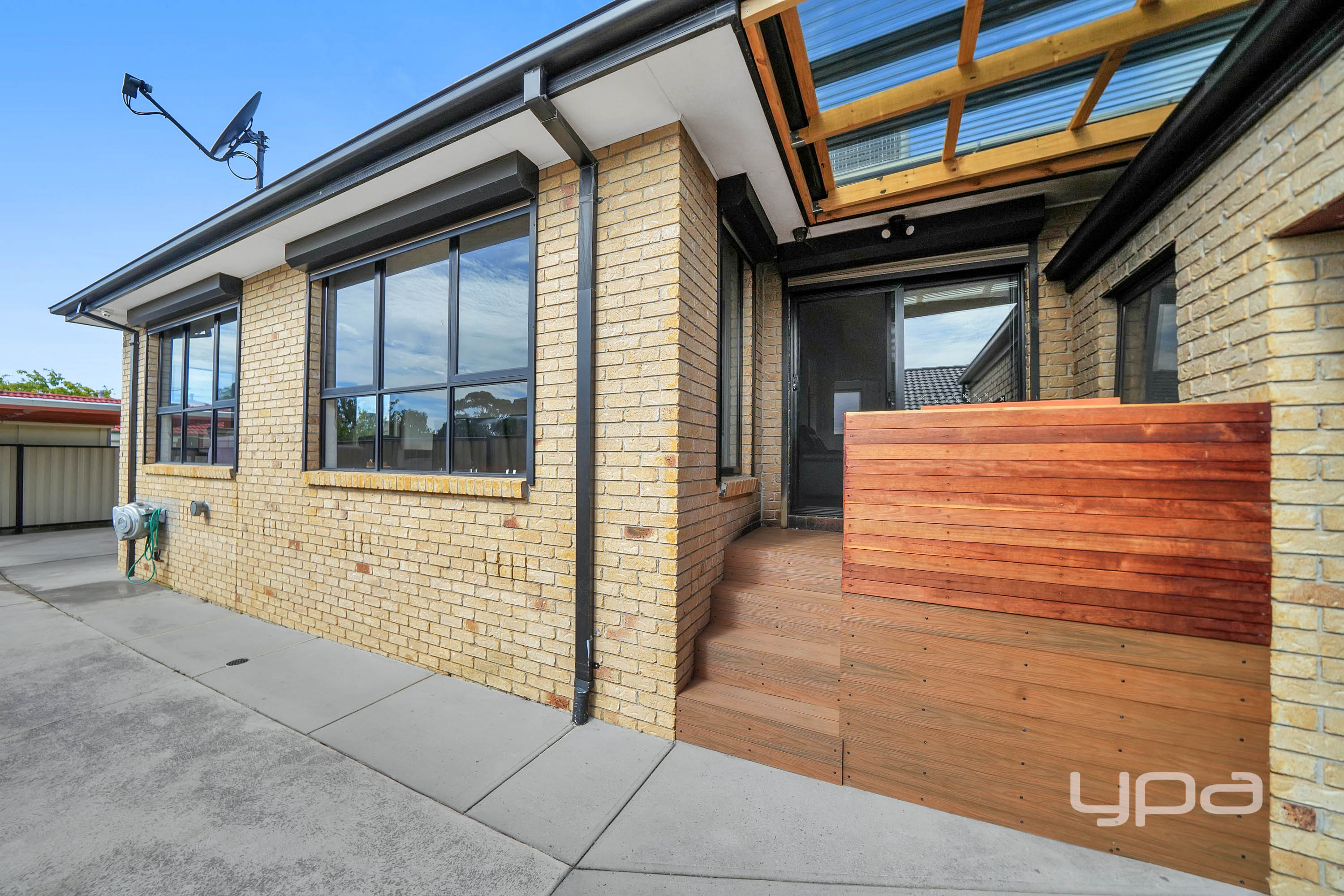 3-bedroom house at 16 TIGRIS COURT, Roxburgh Park VIC 3064, Hume, Victoria