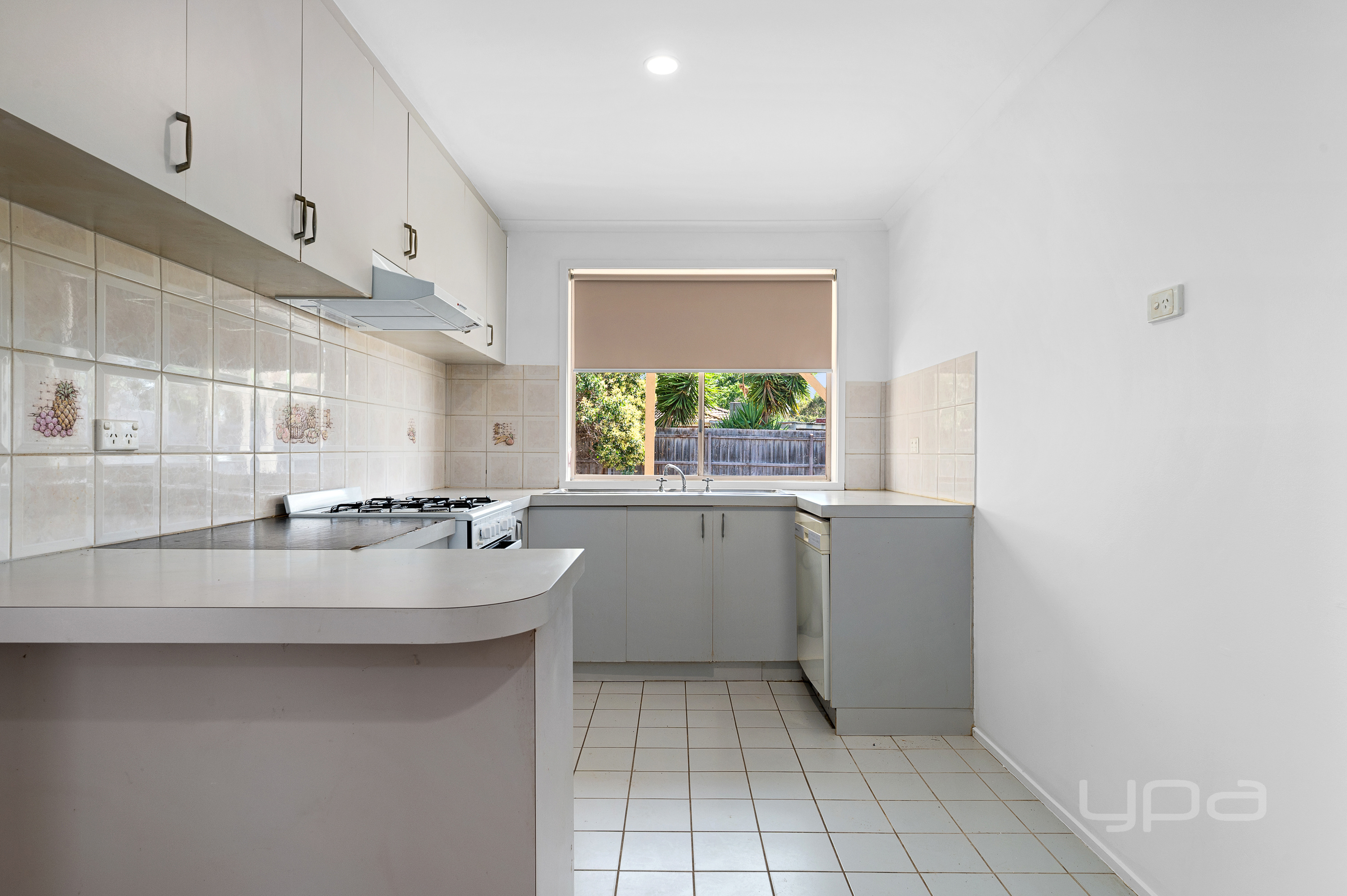 3 SAMBUCO COURT, Sydenham VIC 3037 - Image 9