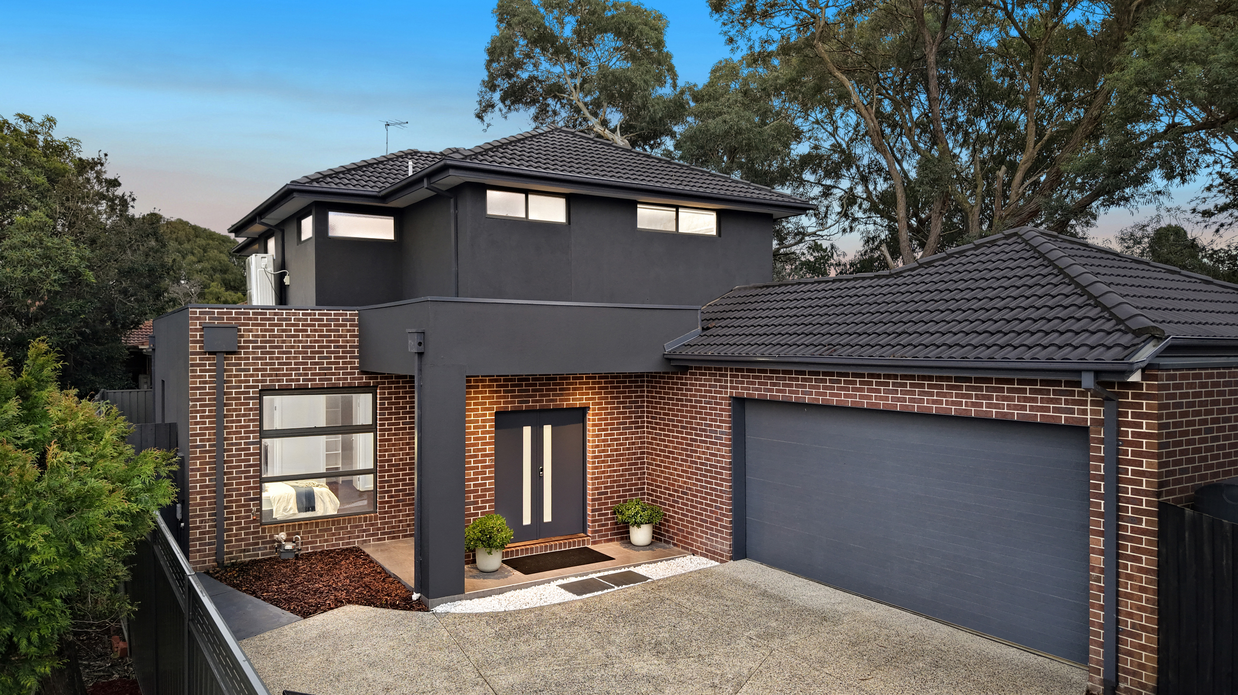 UNIT 2 87 RICKARDS AVENUE NORTH, Knoxfield VIC 3180 - Image 1