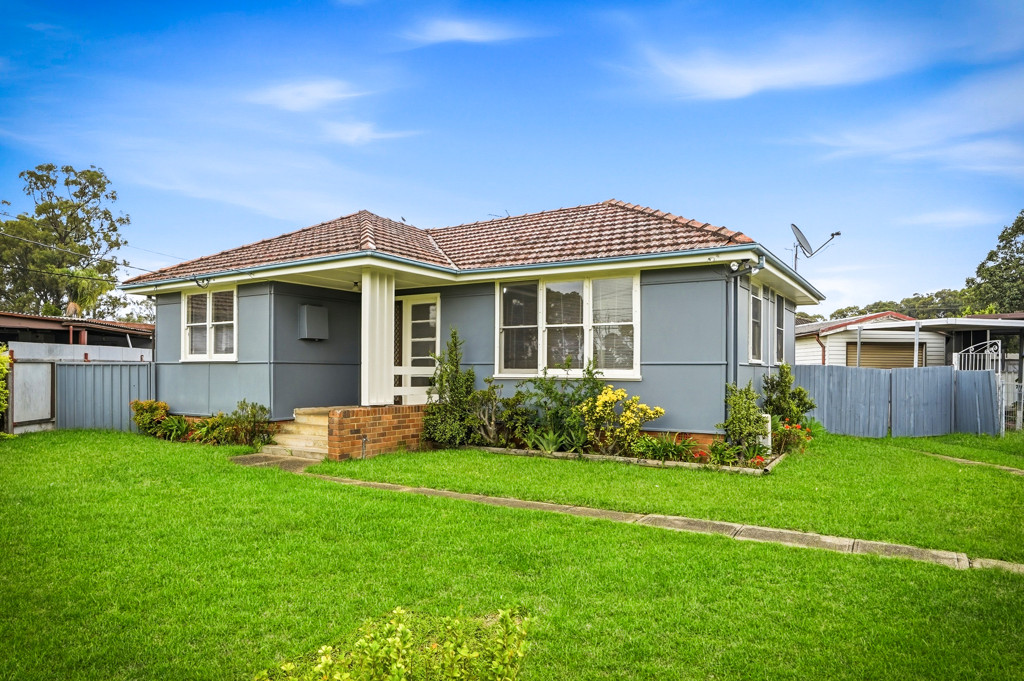 15 Palau Crescent, Lethbridge Park, NSW 2770 - Image 2