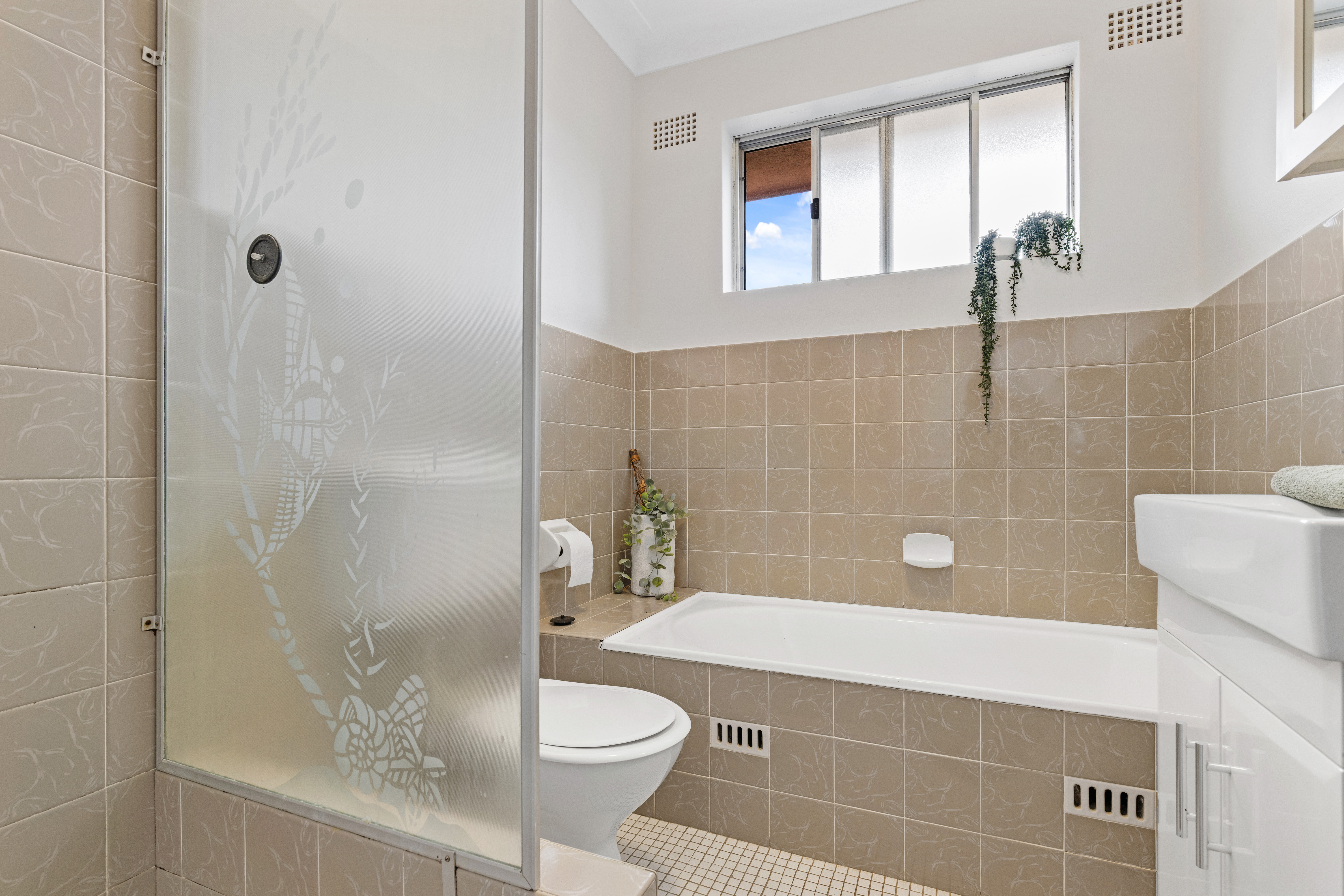 2-bedroom unit at 6 74 MORTS ROAD, MORTDALE NSW 2223, Georges River, New South Wales