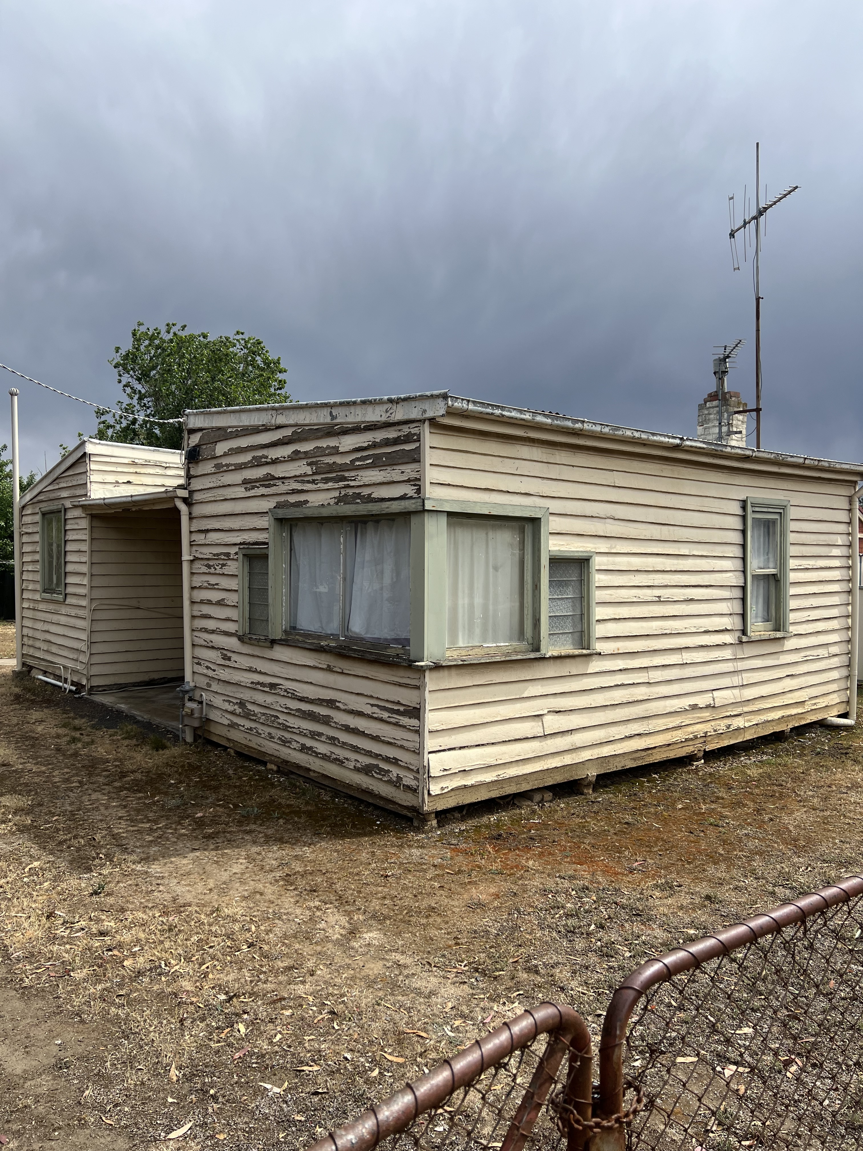 21 Louden St, California Gully, Vic, 3556 - Image 6