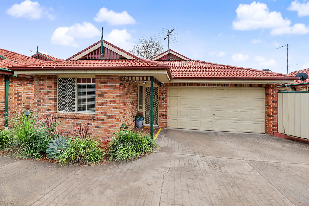 3-bedroom unit at 3 3 HAM STREET, SOUTH WINDSOR NSW 2756, Hawkesbury, New South Wales