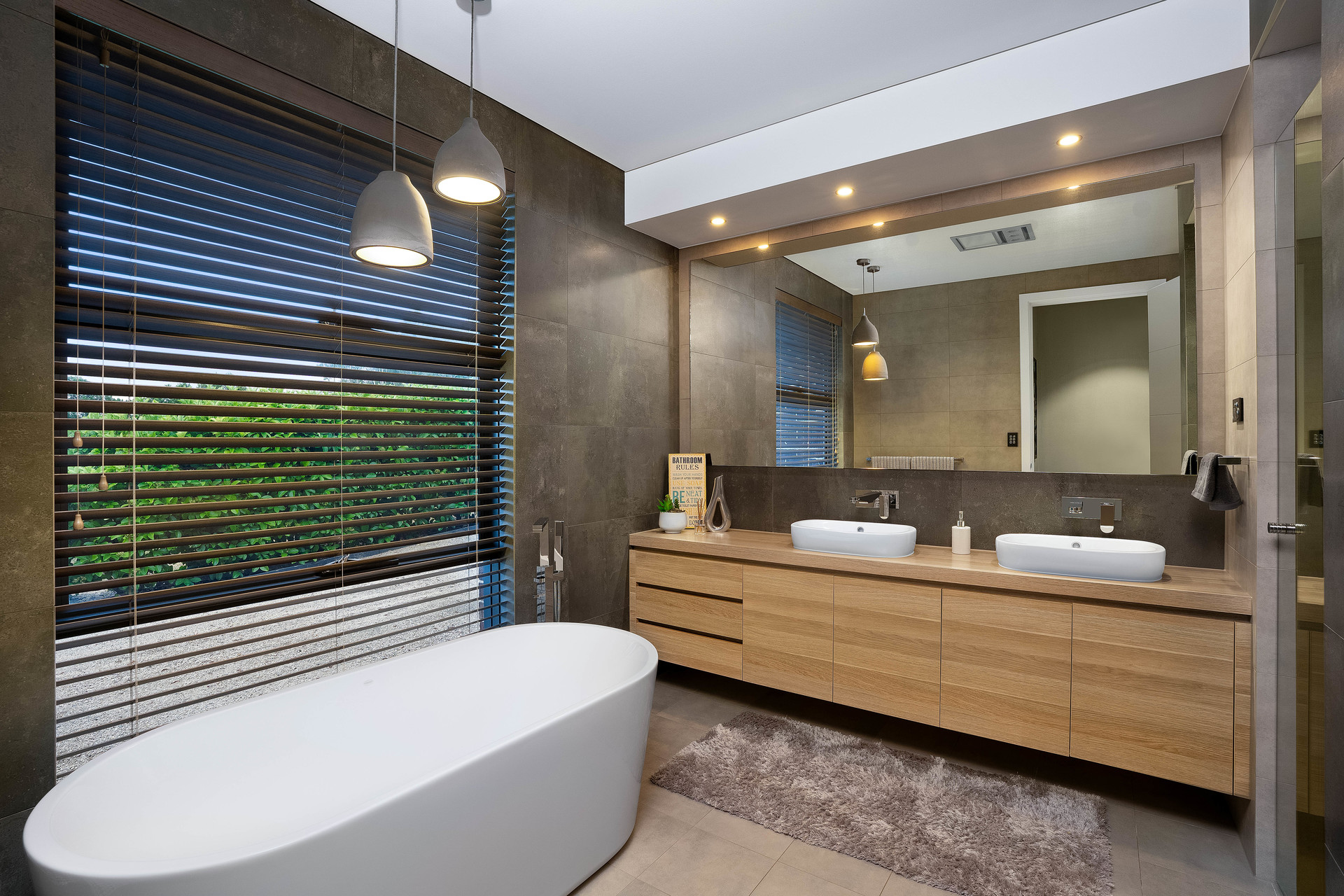 6-bedroom house at 21 TWIN CREEKS DRIVE, Luddenham NSW 2745, Liverpool, New South Wales