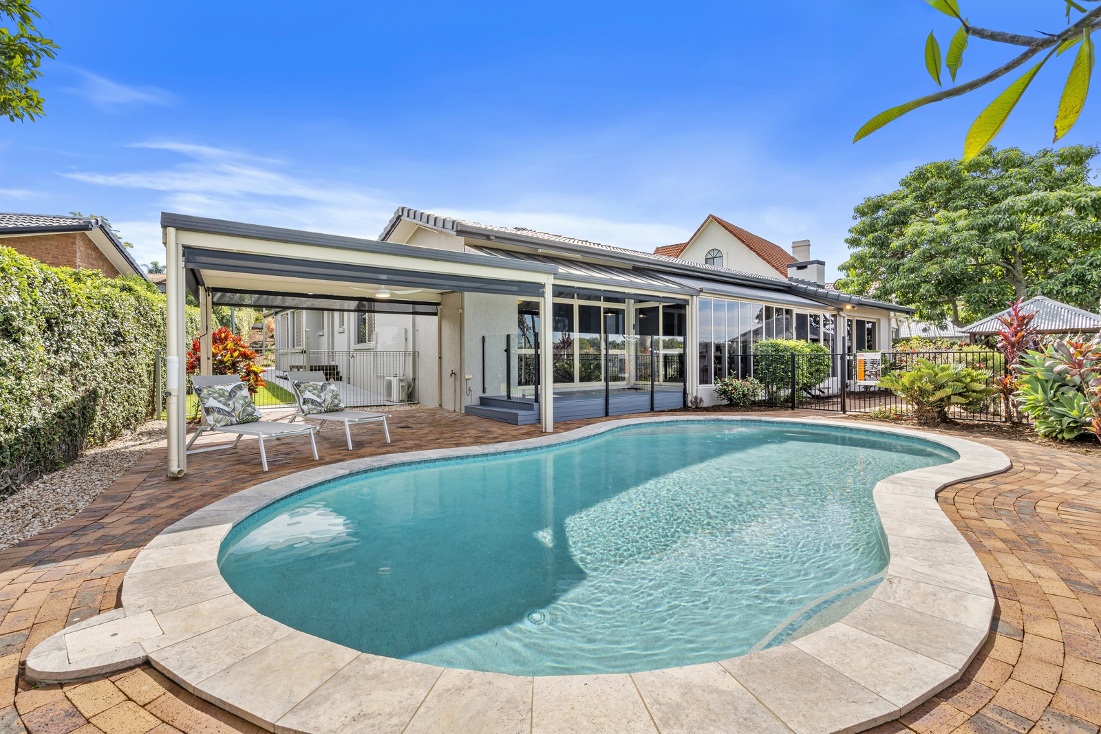 42 PETER THOMSON DRIVE, Parkwood QLD 4214 - Image 3