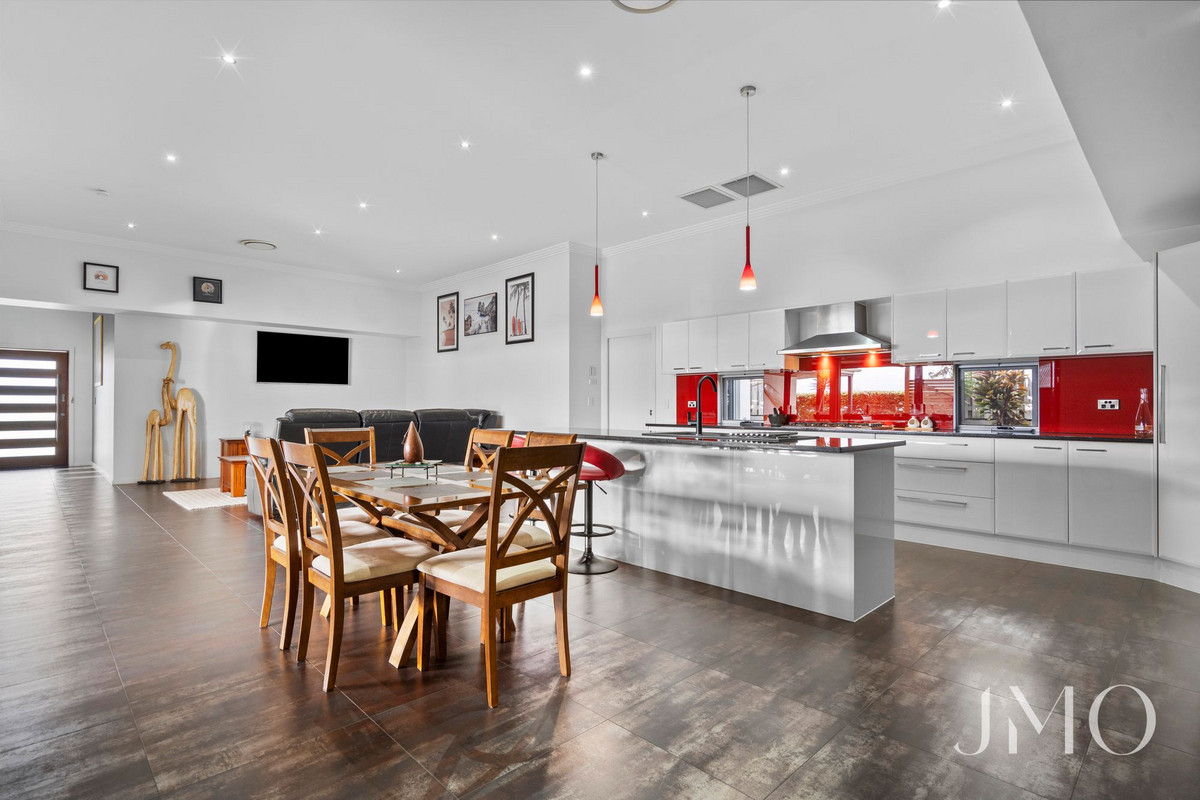 37 KILKIVAN DRIVE, Ormeau QLD 4208 - Image 2
