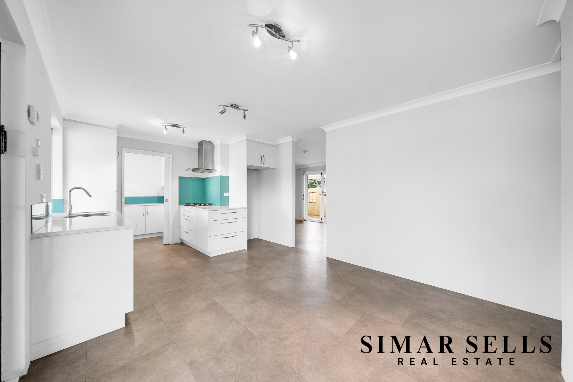 4 Purus Close, Beechboro, WA 6063 - Image 8