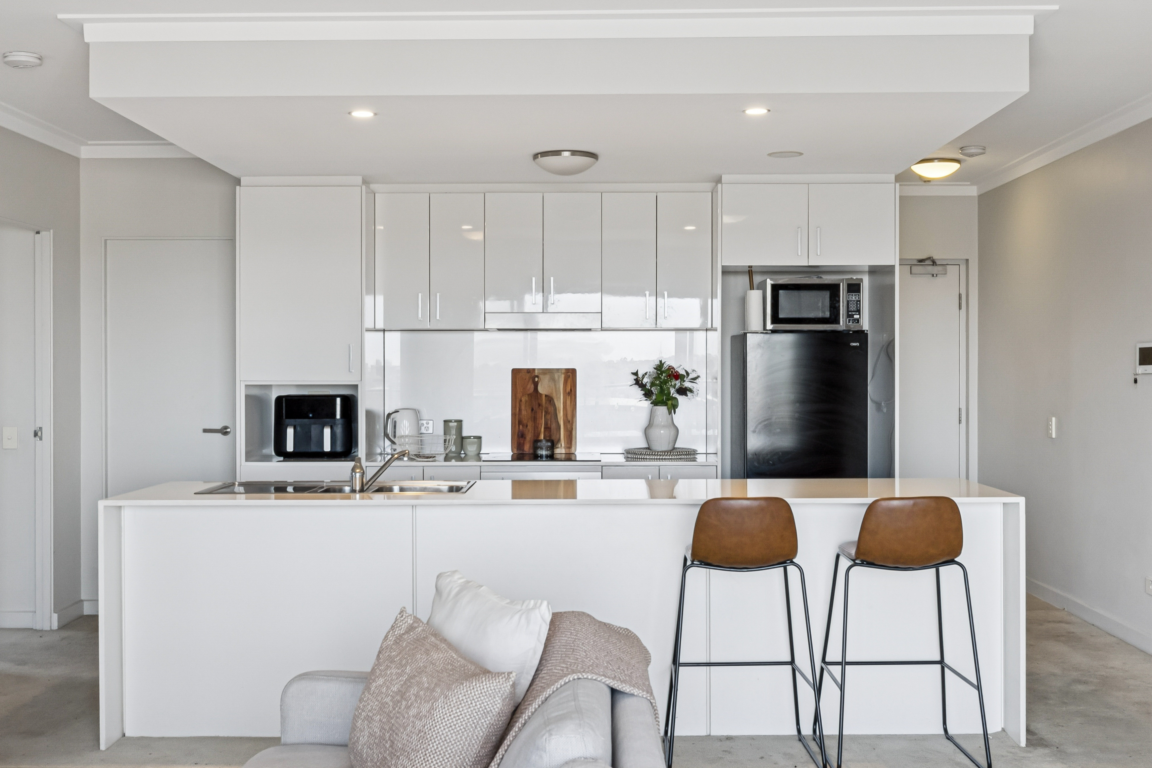 40 33 BRONTE STREET, EAST PERTH WA 6004 - Image 2