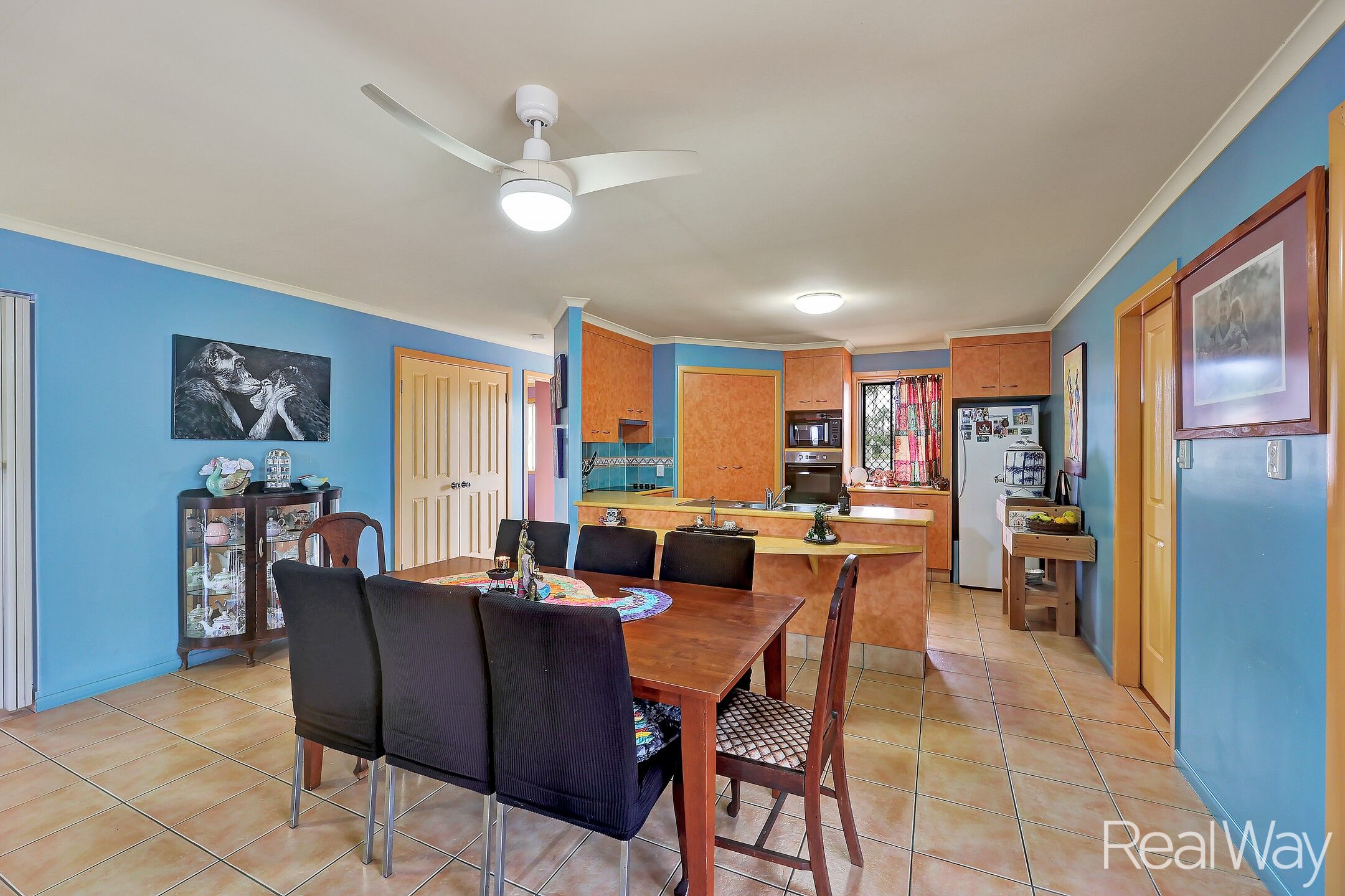 12 PORRAS COURT, Avenell Heights QLD 4670 - Image 6