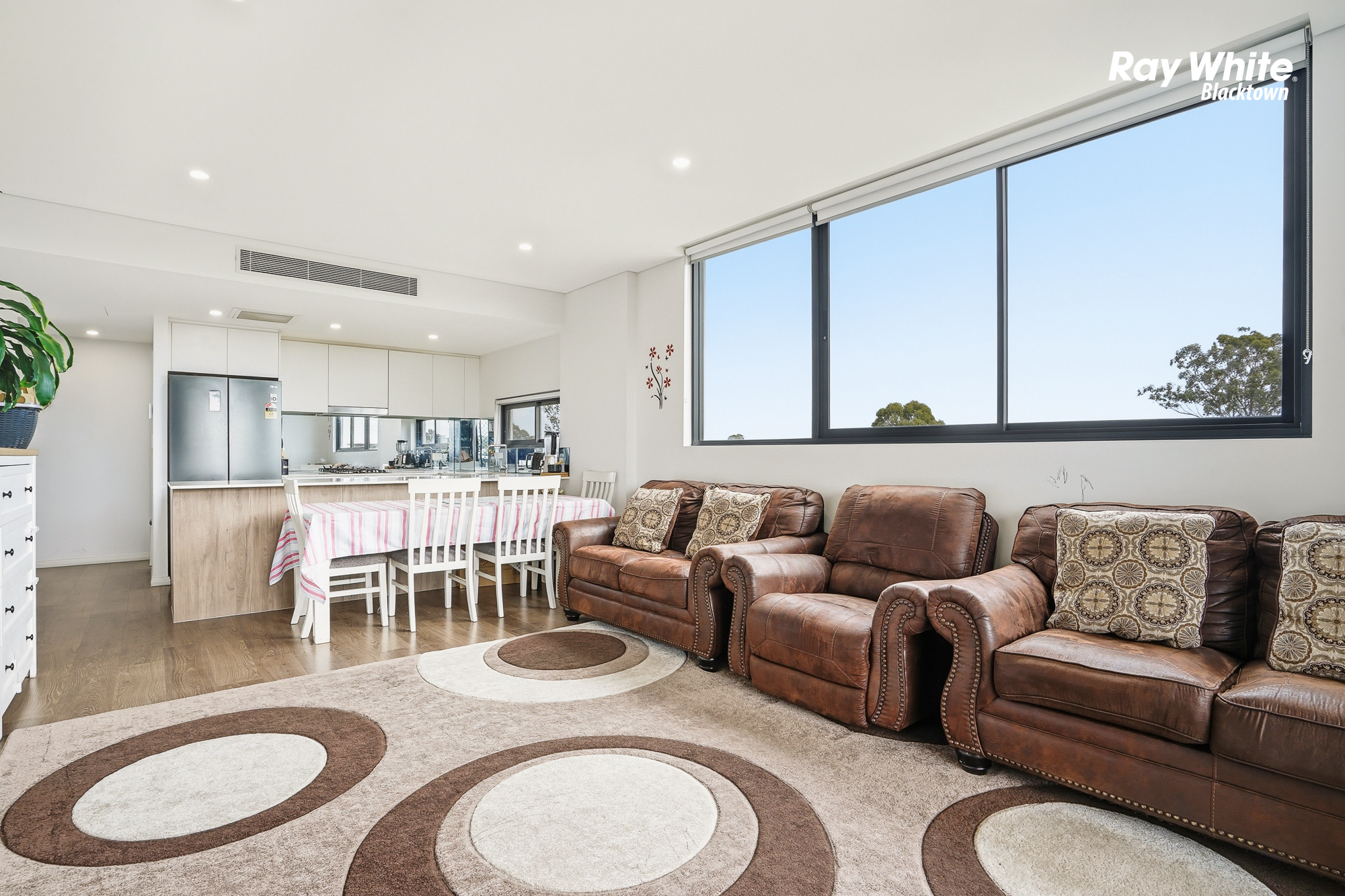 301/10 Carinya Street, Blacktown, NSW 2148 - Image 4