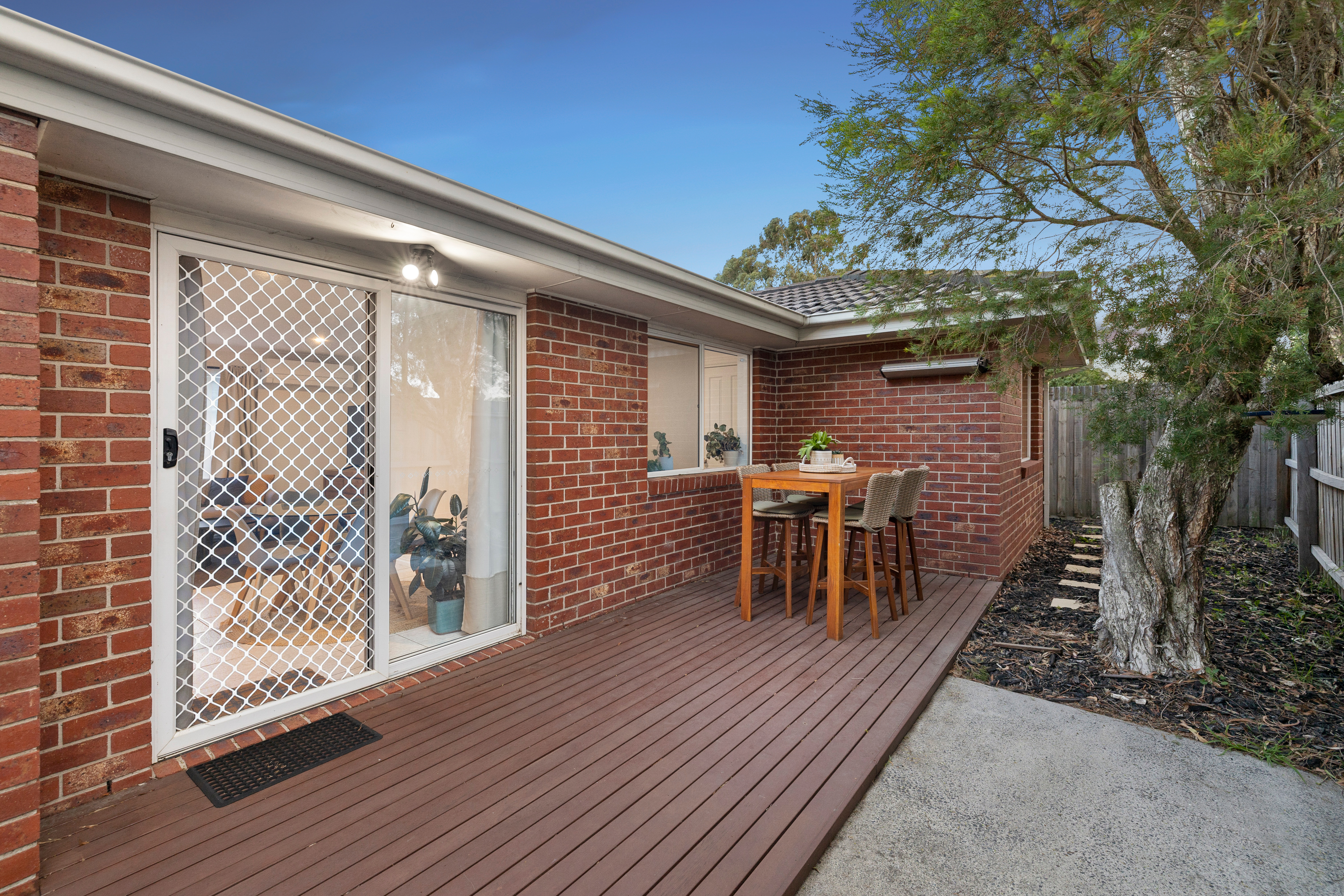 2/92 Mountain Gate Drive, Ferntree Gully, VIC 3156 - Image 2