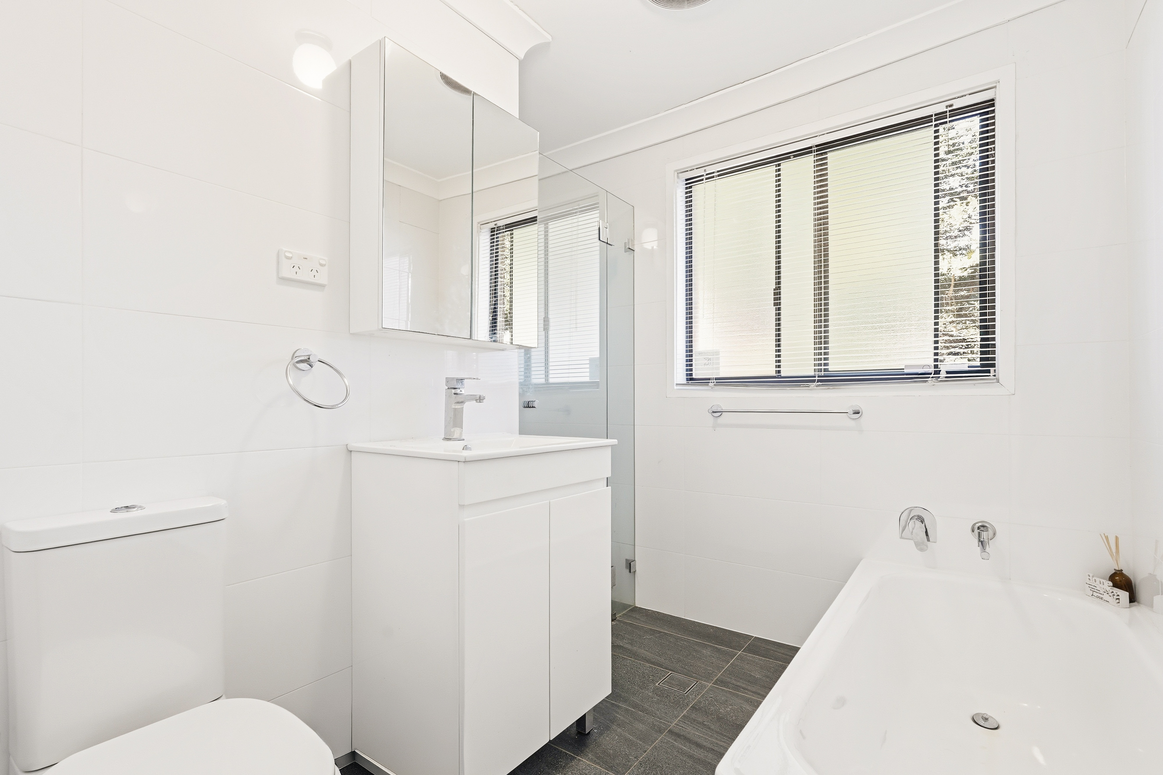 65 GOVETT STREET, Katoomba NSW 2780 - Image 10