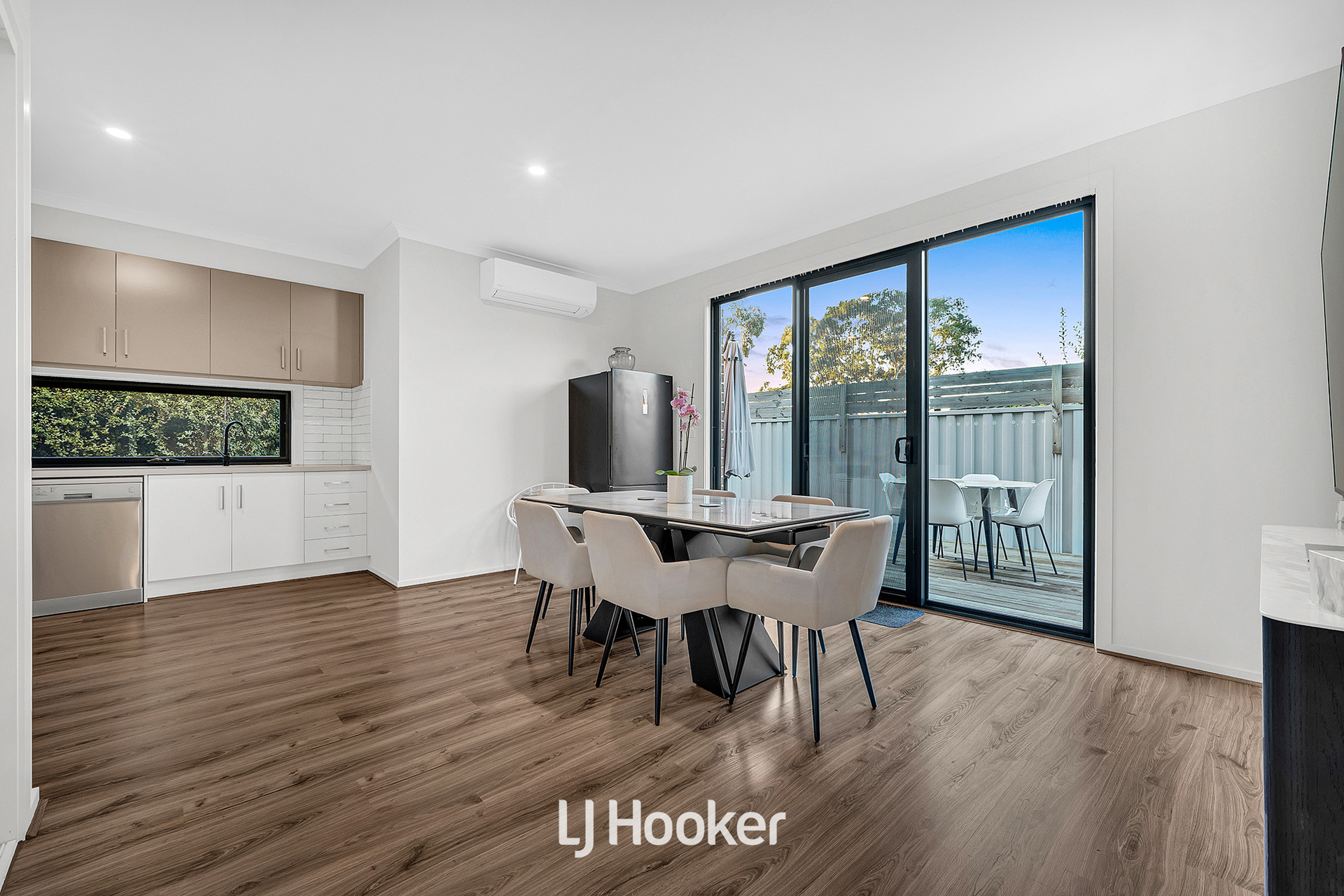 2-bedroom unit at 2/69 Somerville Road, Hampton Park, VIC 3976, , Victoria