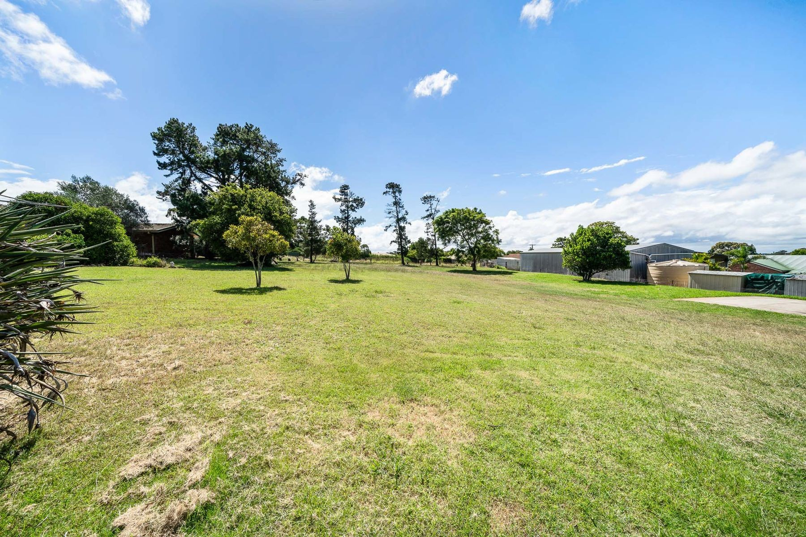 3-bedroom house at 37-39 Glennie Street,, Drayton, Qld, 4350, Toowoomba, Queensland