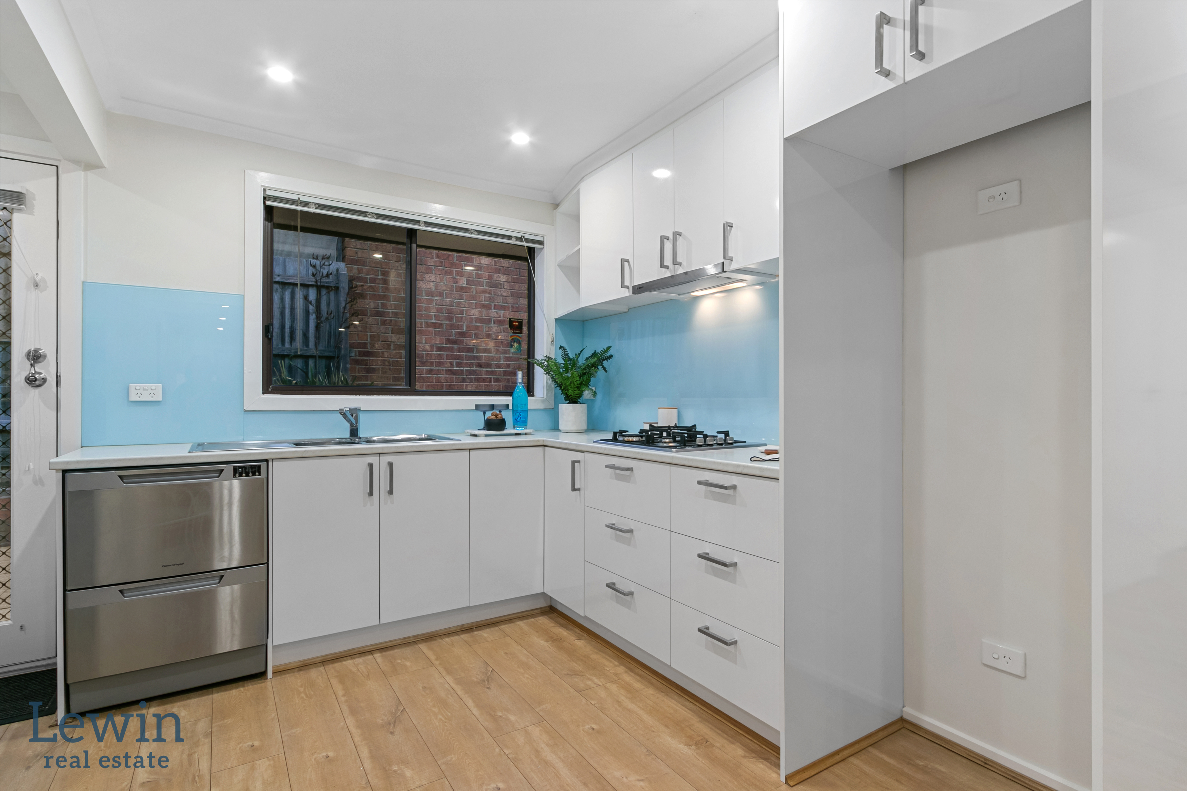 2-bedroom unit at 4/407 Nepean Highway, Mordialloc, VIC 3195, , Victoria