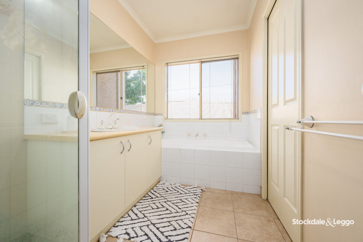 3-bedroom unit at 4 2-4 ROSS ALAN DRIVE, SHEPPARTON VIC 3630, Greater Shepparton, Victoria