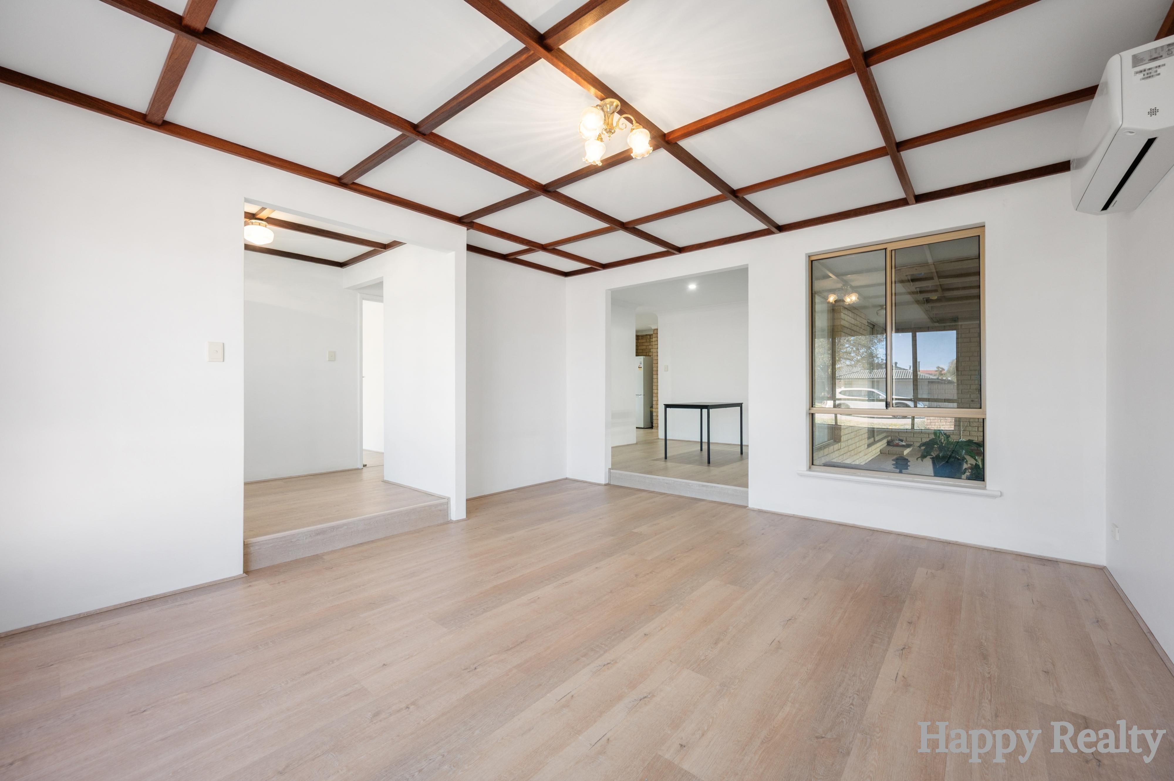 16 GEOGRAPHE WAY, Thornlie WA 6108 - Image 3