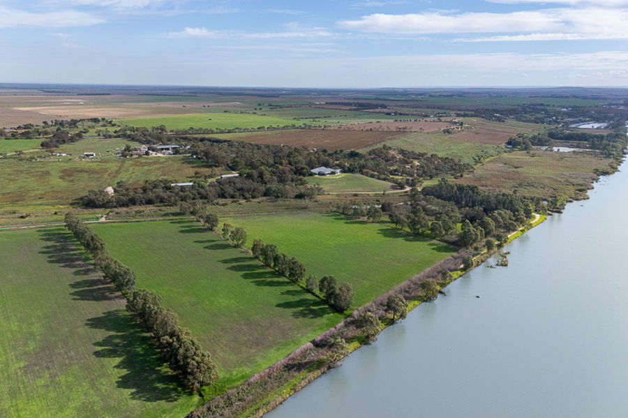 9-bedroom house at 1263 Jervois Road, Woods Point, SA 5253, Murray Bridge, South Australia