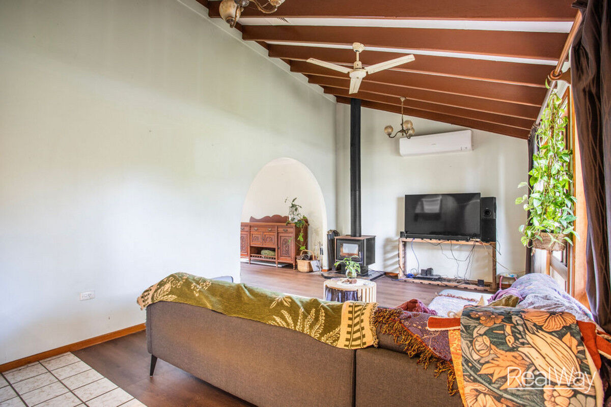 1 IRONBARK CRESCENT, Camira QLD 4300 - Image 3