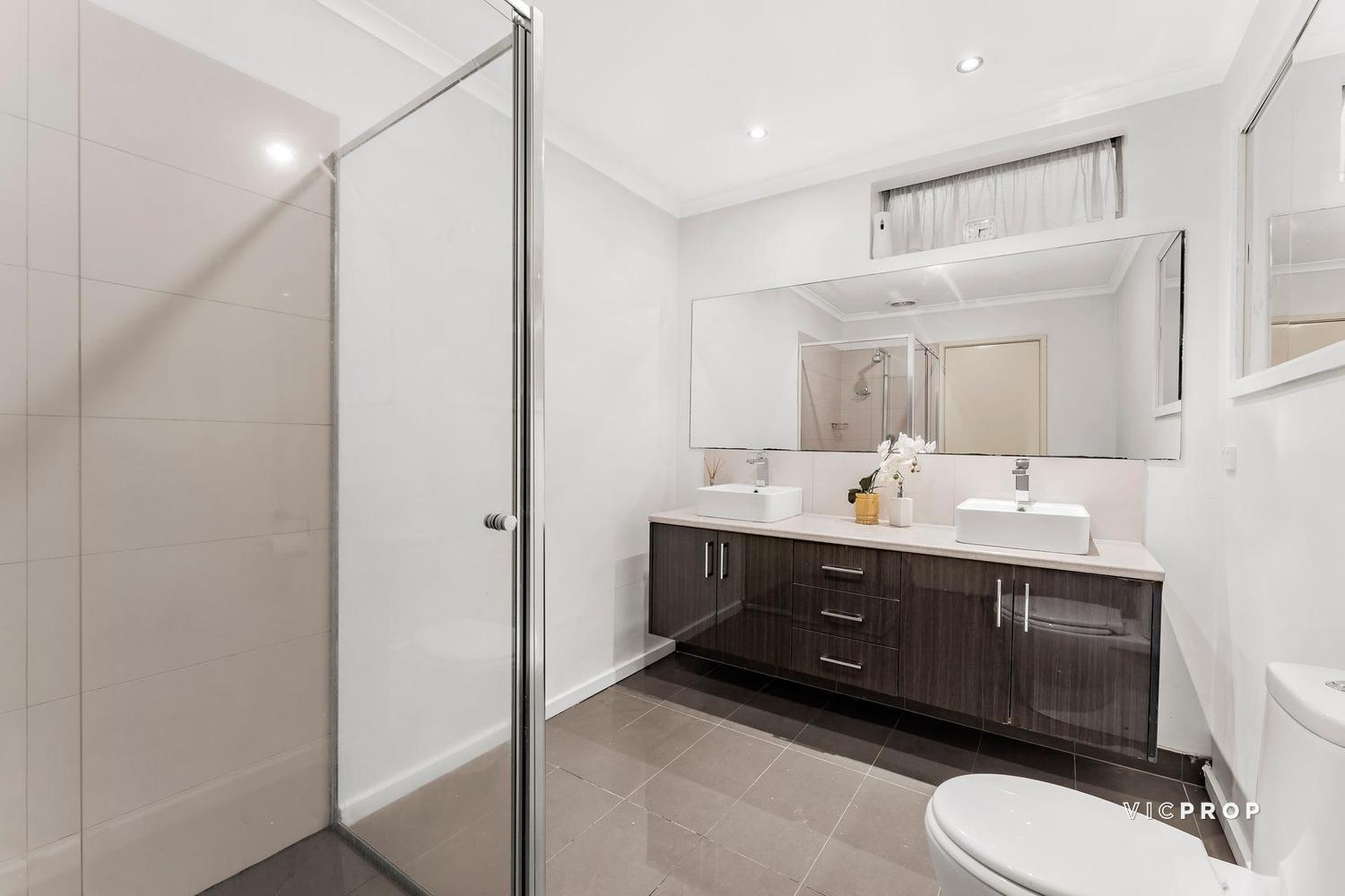 2-bedroom unit at 5 85 MCCRAE ROAD, ROSANNA VIC 3084, Banyule, Victoria