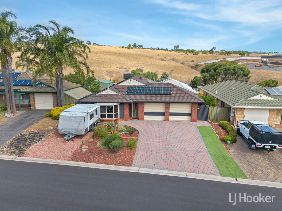10 Lachlan Drive, Craigmore, SA 5114 - Image 1