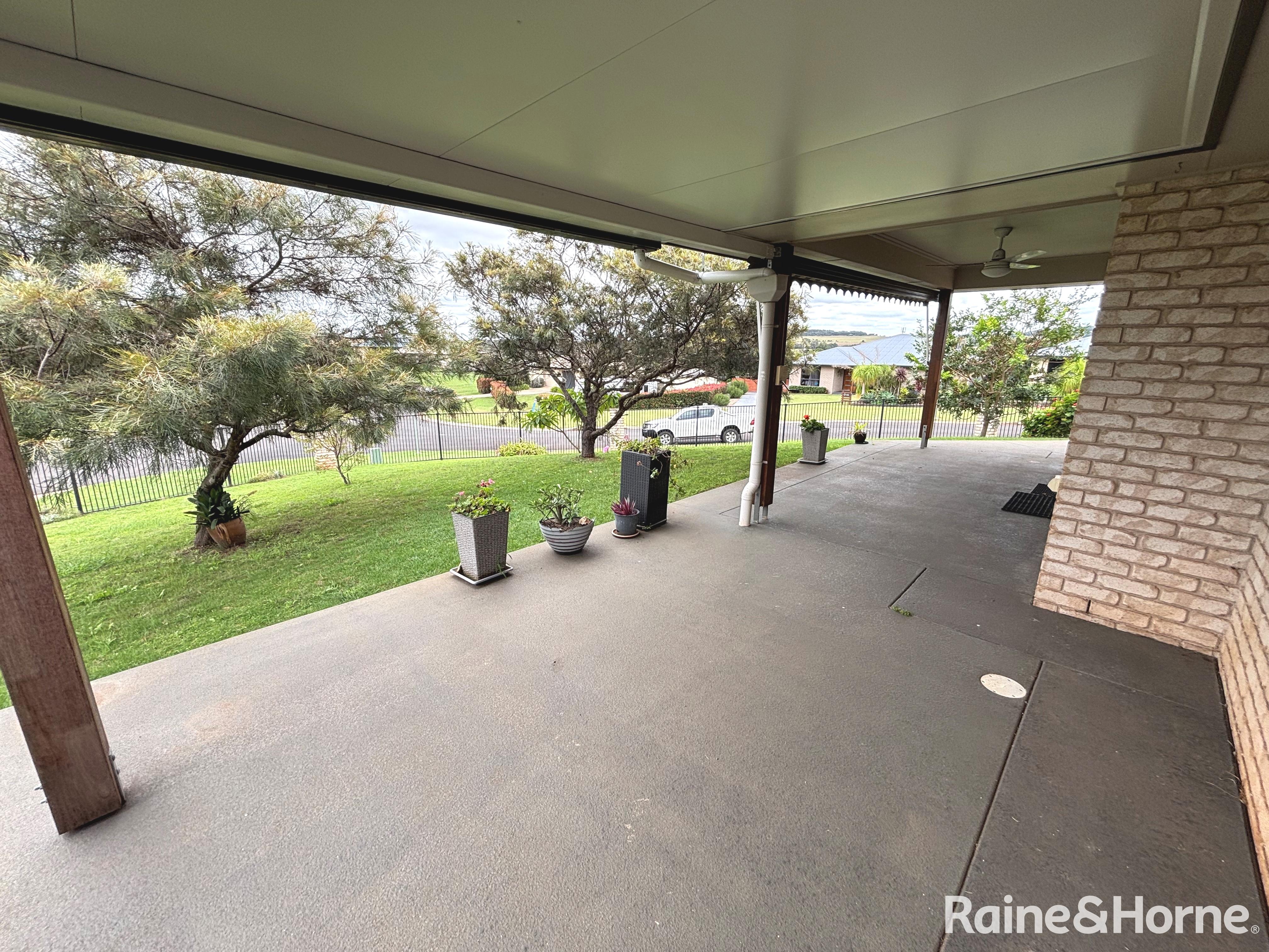 3-bedroom unit at 1/1 Heath Terrace, Kingaroy, QLD 4610, South Burnett, Queensland