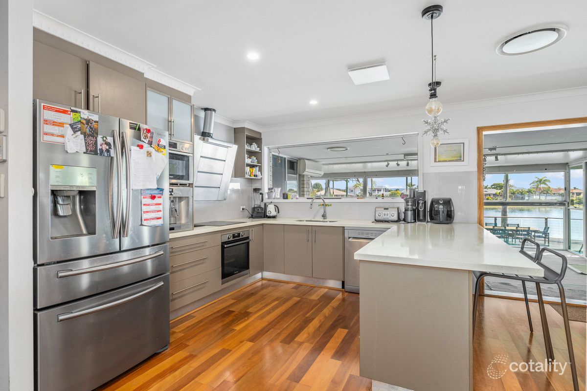 196 ACANTHUS AVENUE, Burleigh Waters QLD 4220 - Image 7