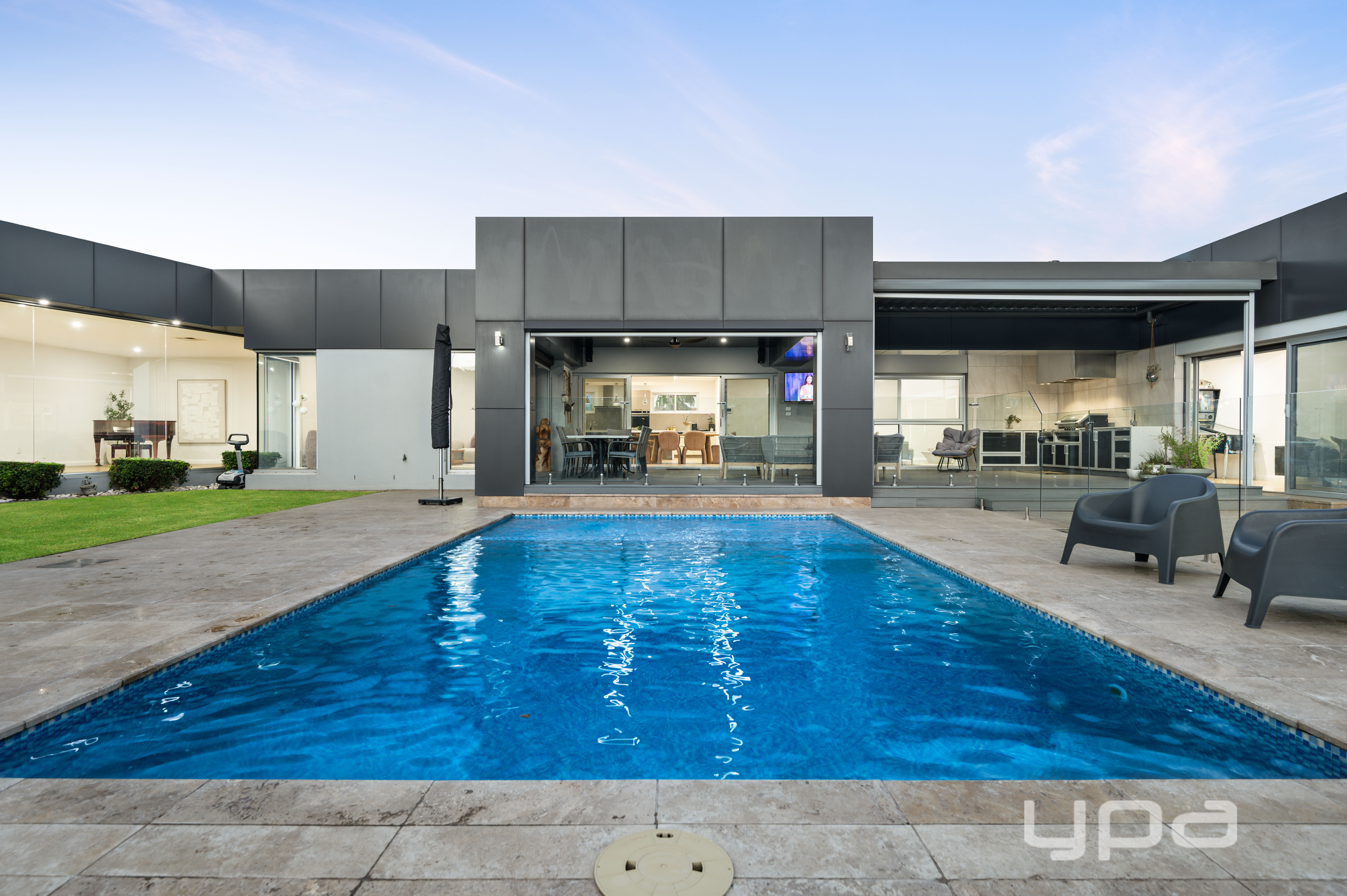 5-bedroom house at 7 Elphinstone Boulevard, Greenvale, VIC 3059, Hume, Victoria