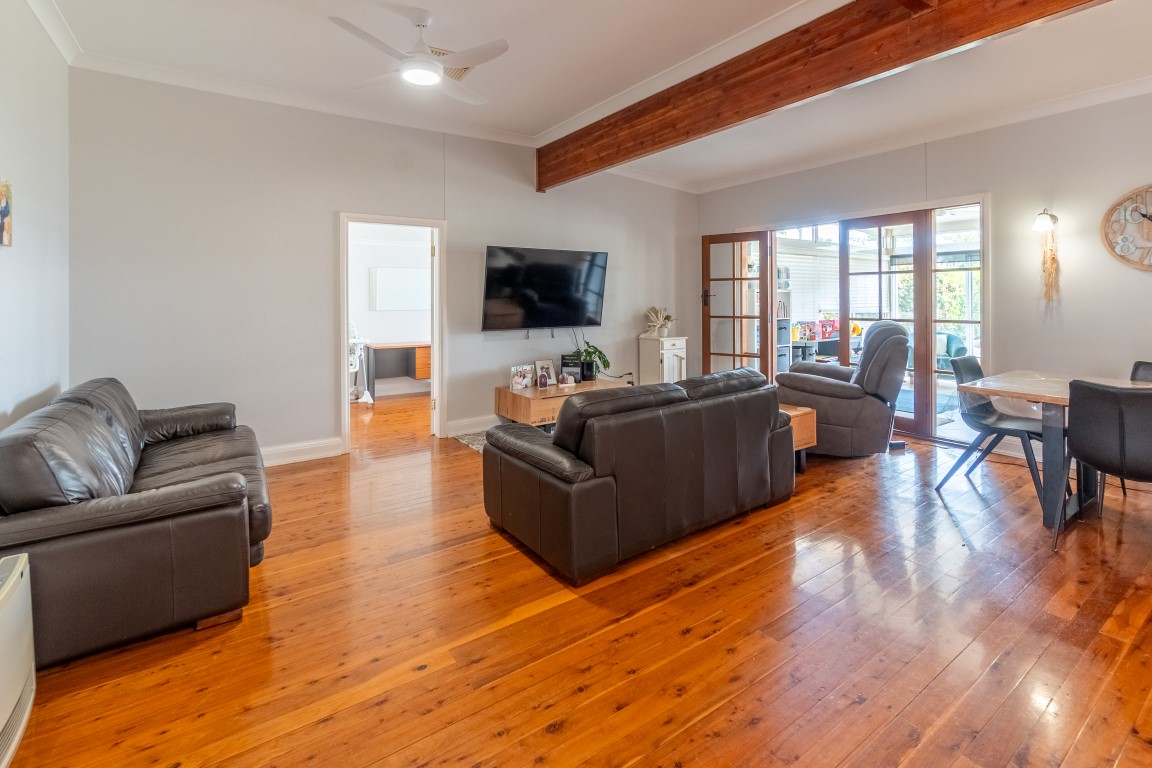 249-251 Hoskins Street, Temora, Nsw, 2666 - Image 6