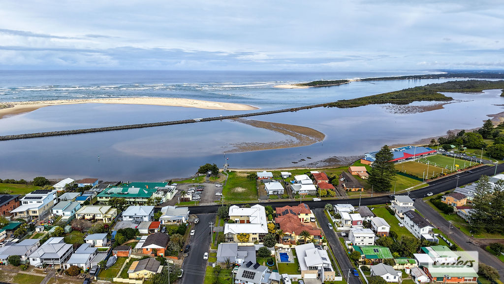 3-bedroom unit at 3 39 Beach Street, Harrington NSW 2427, Mid-Coast, New South Wales