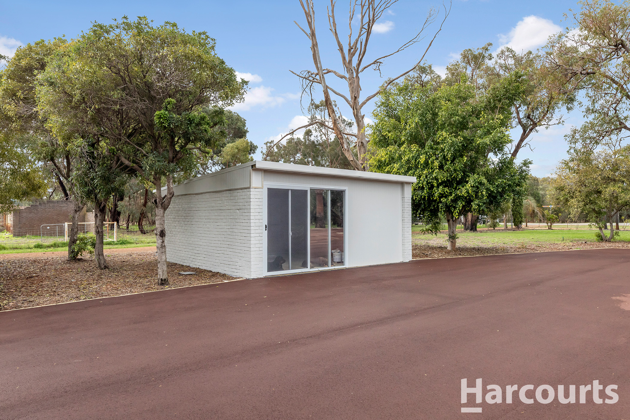 5-bedroom house at 23 Flinders Close, Barragup WA 6209, Murray, Western Australia