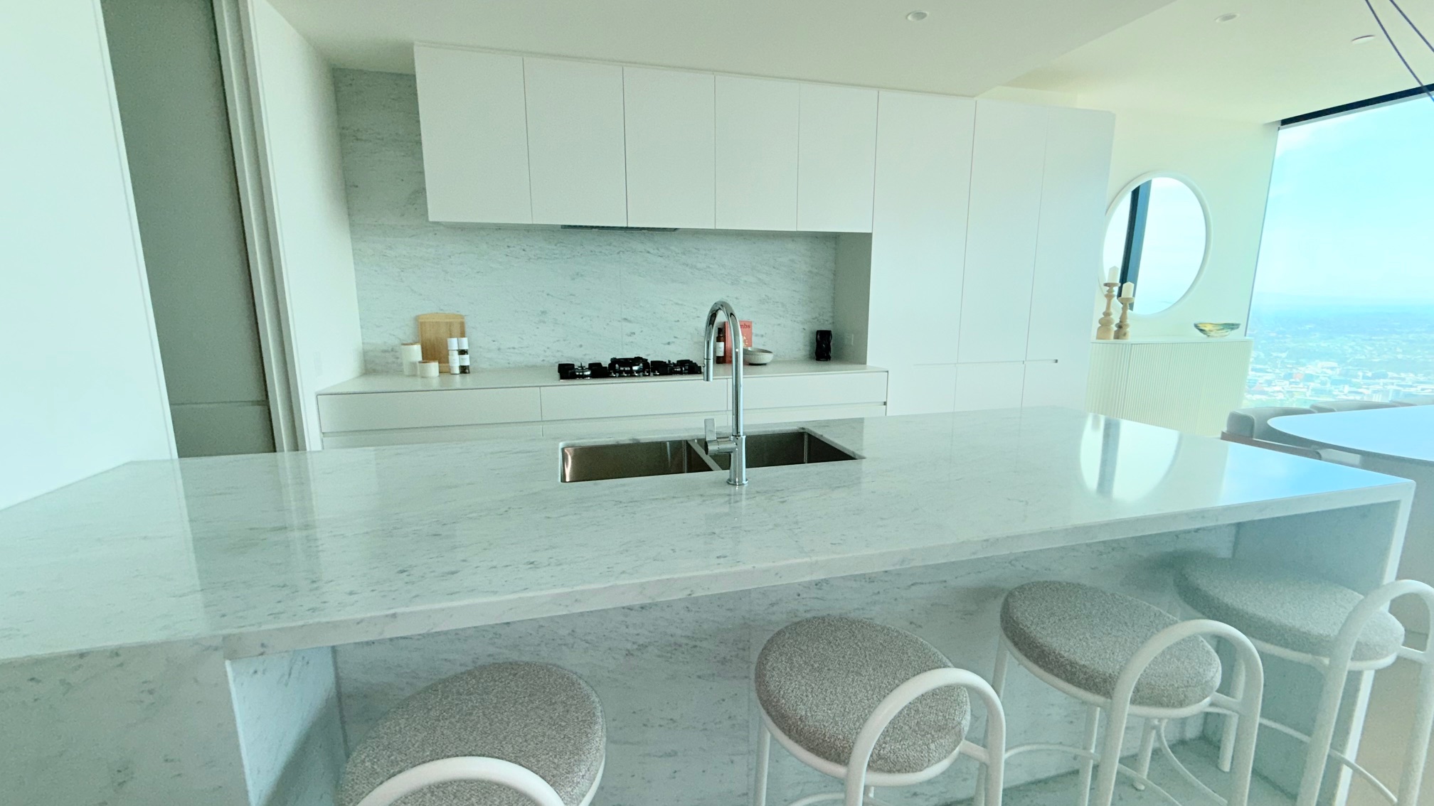 UNIT 9403 LEVEL 94 70 SOUTHBANK BOULEVARD, Southbank VIC 3006 - Image 4