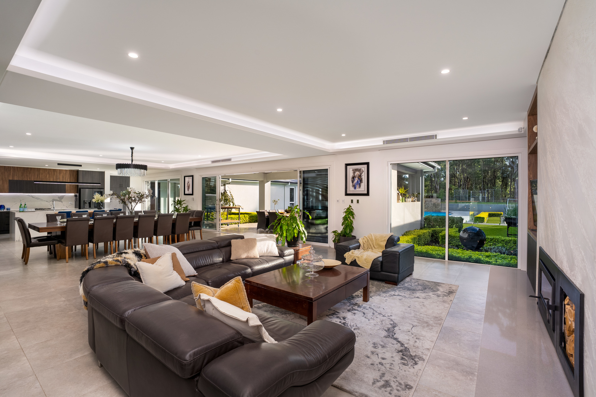 9-bedroom house at 25 Halmstad Boulevard, Luddenham, NSW 2745, Liverpool, New South Wales