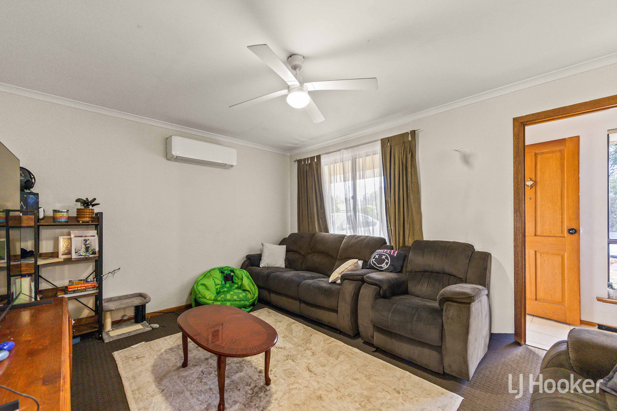13 Banksia Crescent, Craigmore, SA 5114 - Image 6