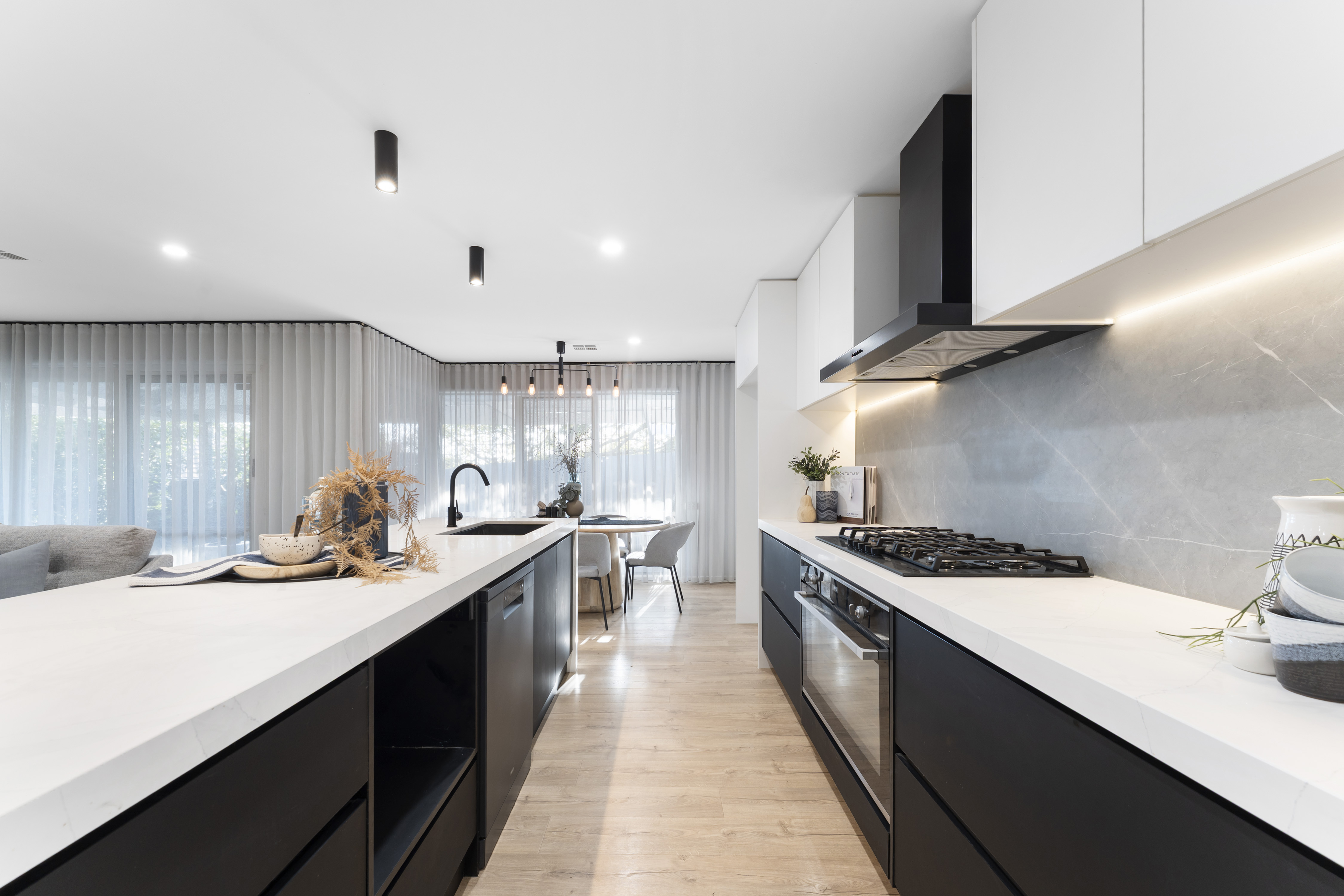 8 RIGBY MEWS, Rowville VIC 3178 - Image 8