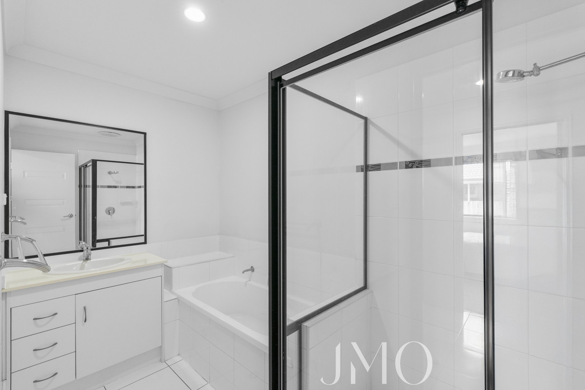 3-bedroom unit at 2 18 BODACIOUS TERRACE, PIMPAMA QLD 4209, Gold Coast, Queensland