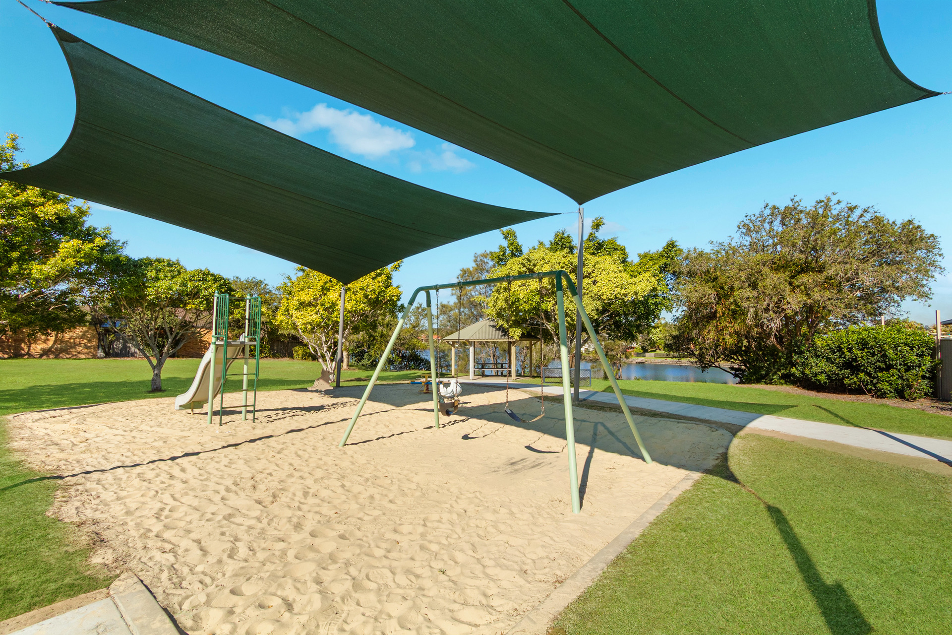 4-bedroom house at 31 Roundelay Drive, Varsity Lakes QLD 4227, Gold Coast, Queensland