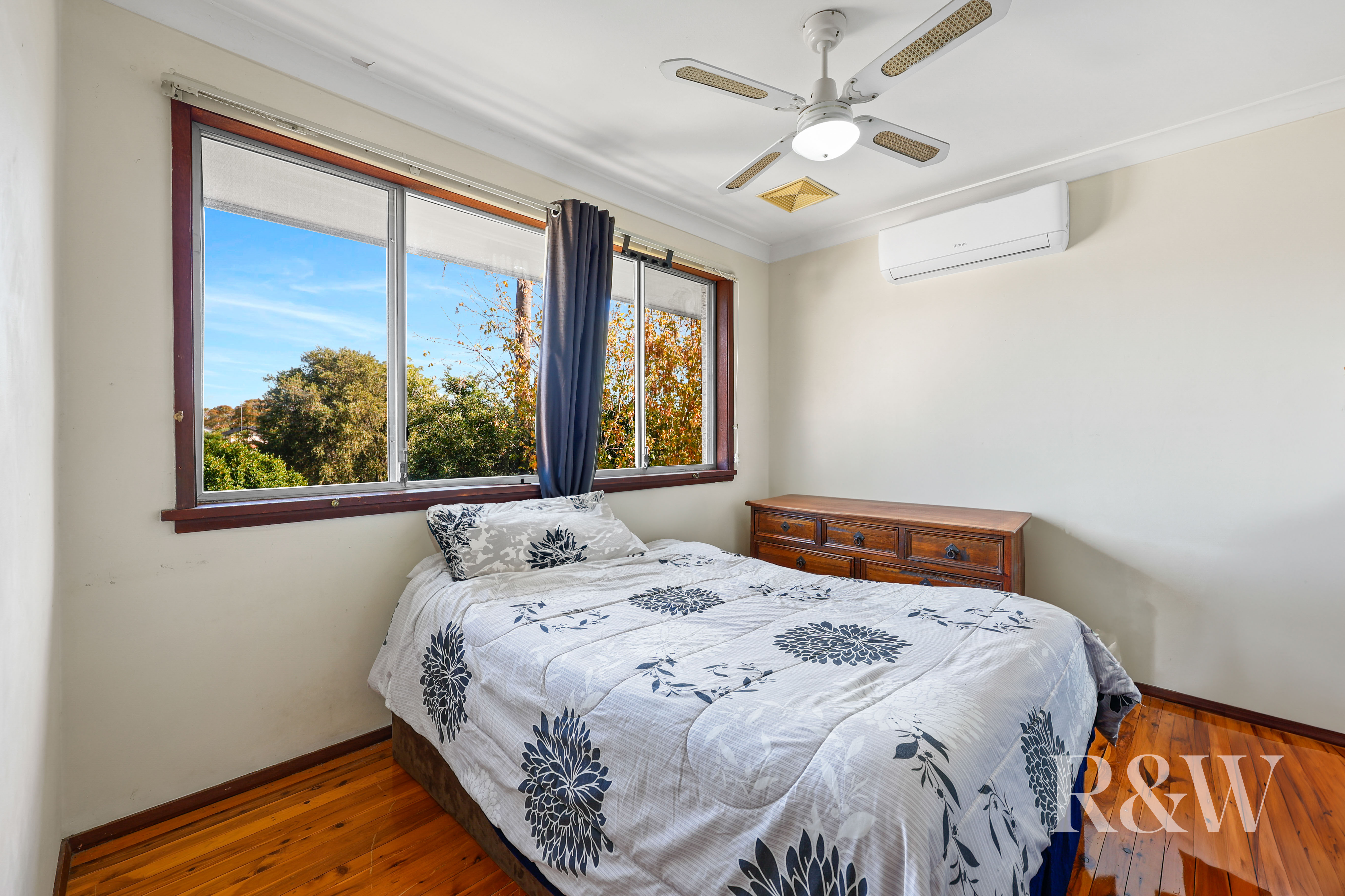 48 ATHEL TREE CRESCENT, Bradbury NSW 2560 - Image 9